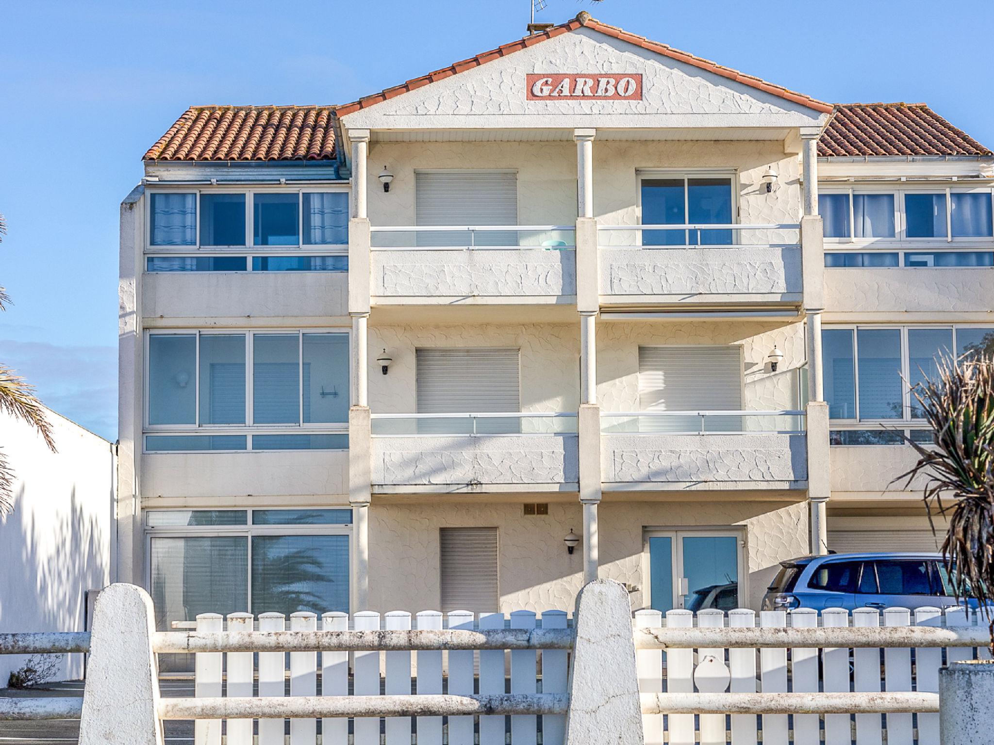 Foto 15 - Apartment in Saint-Palais-sur-Mer mit blick aufs meer