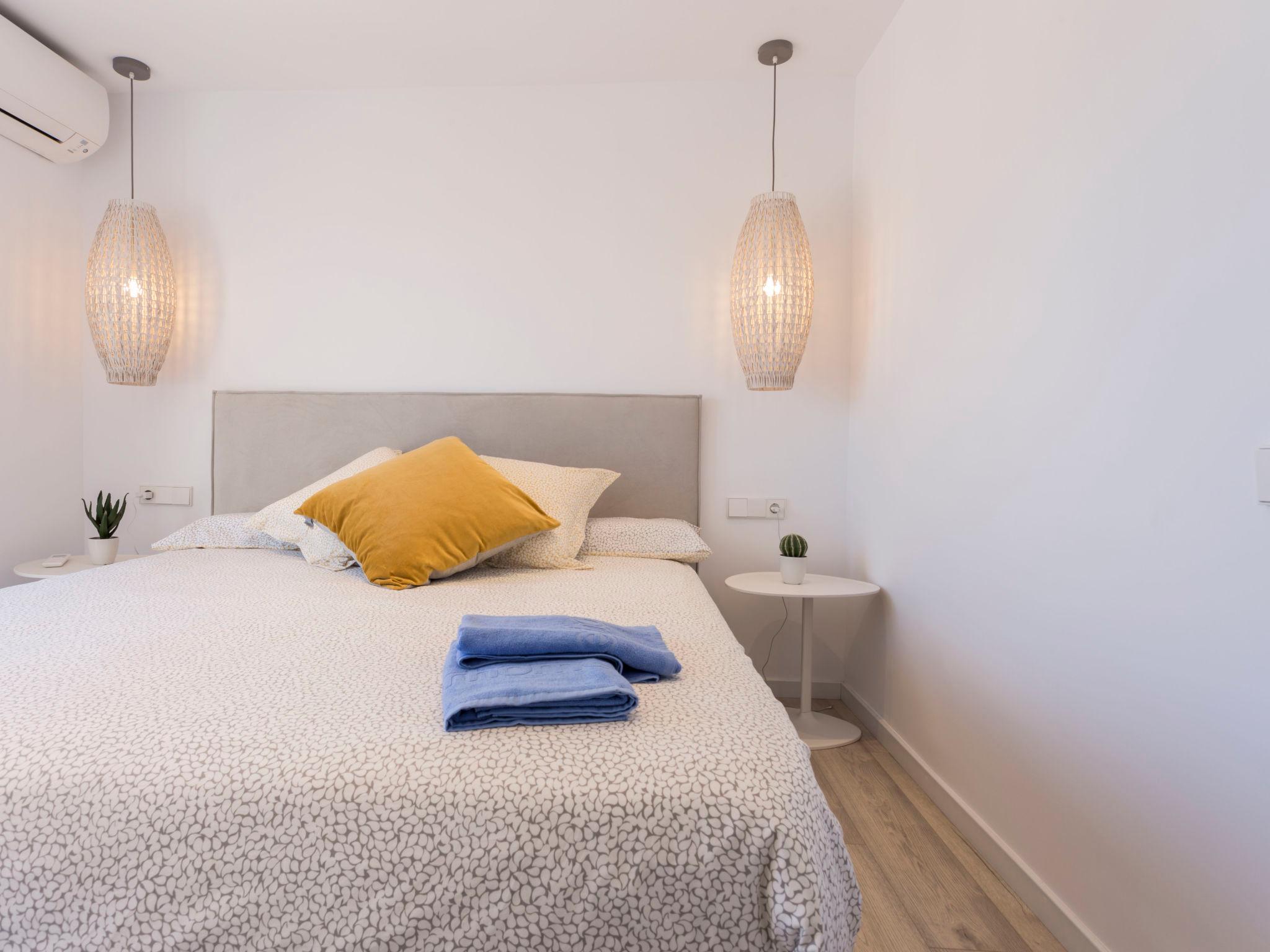 Foto 18 - Appartamento con 2 camere da letto a Castelló d'Empúries con giardino e vista mare