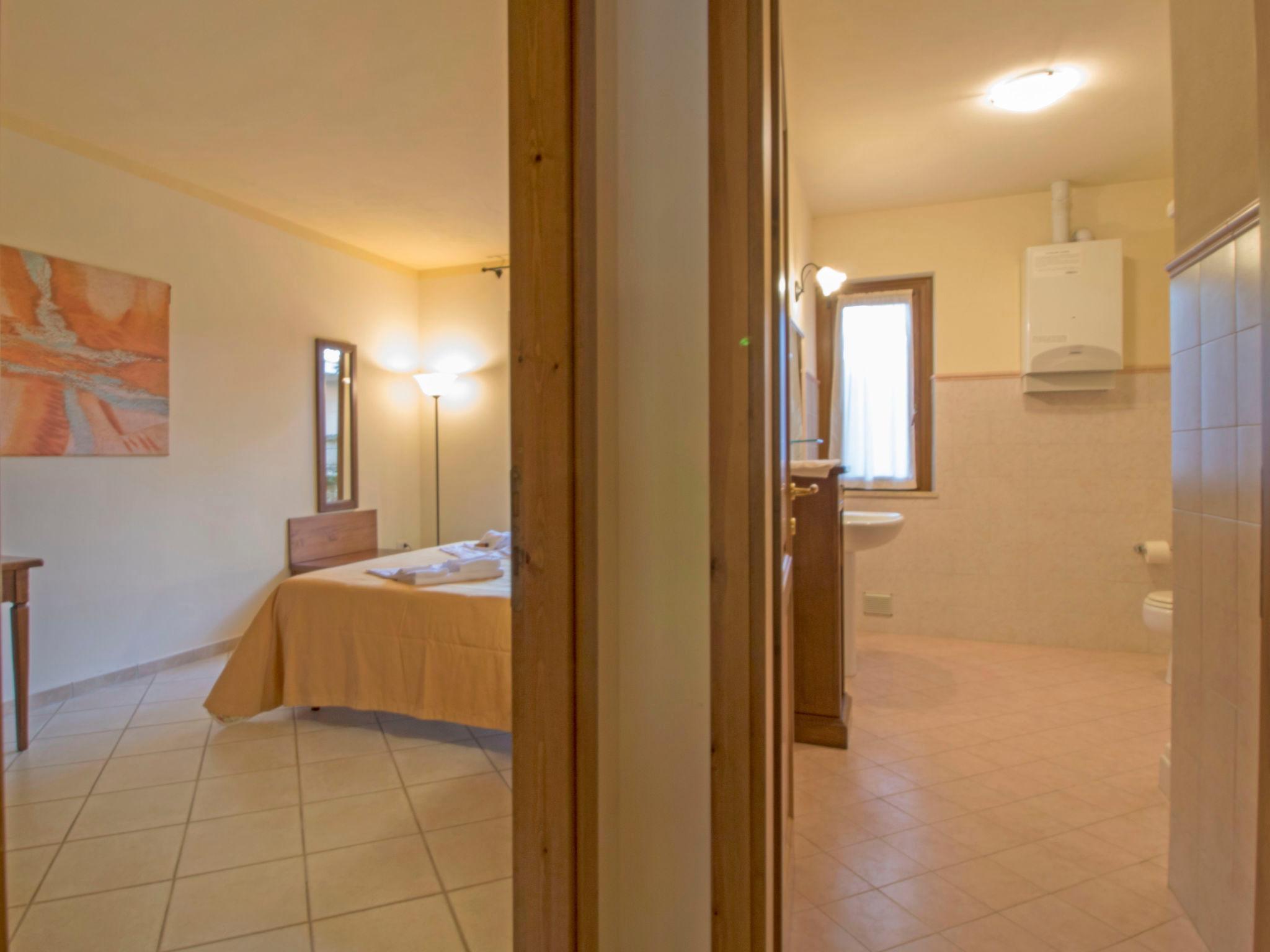 Photo 13 - 2 bedroom Apartment in Sorano with swimming pool and garden