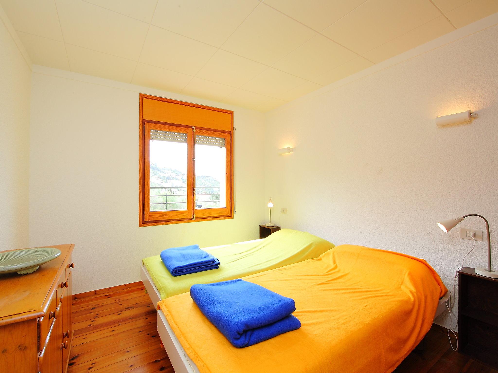 Foto 10 - Appartamento con 3 camere da letto a Roses con piscina e vista mare