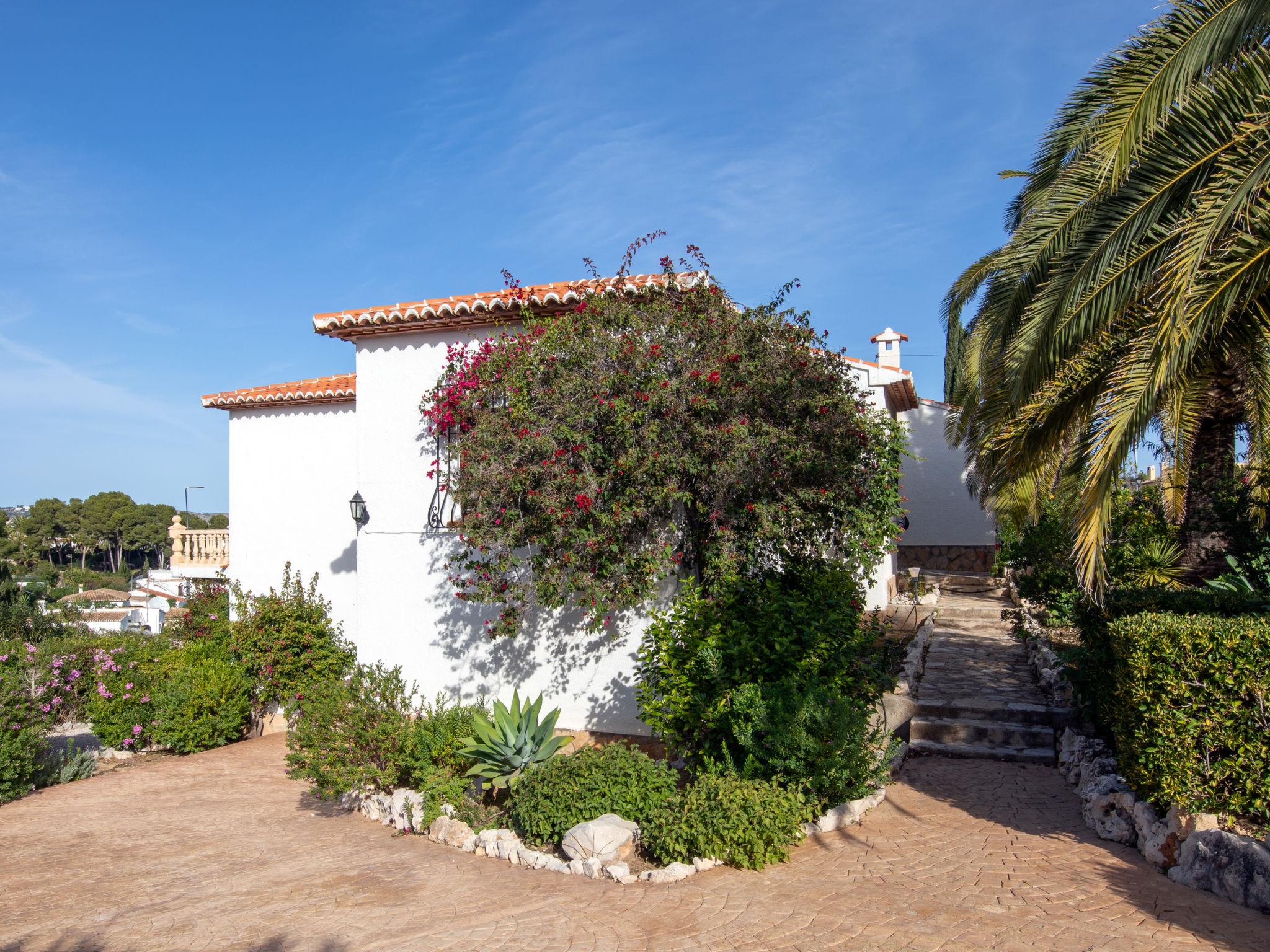 Foto 27 - Casa con 3 camere da letto a Jávea con piscina privata e giardino