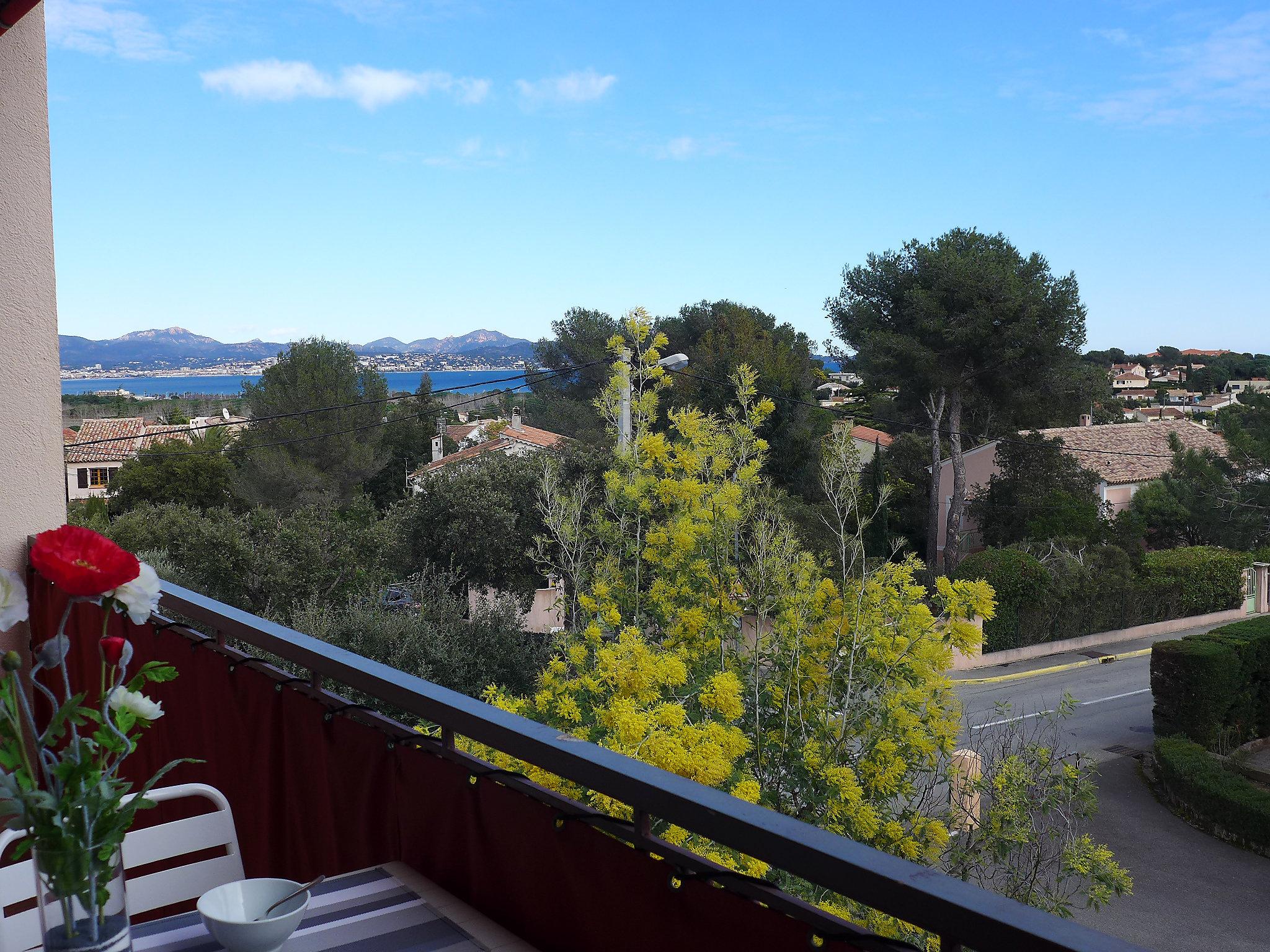 Foto 19 - Apartamento de 2 quartos em Fréjus com vistas do mar