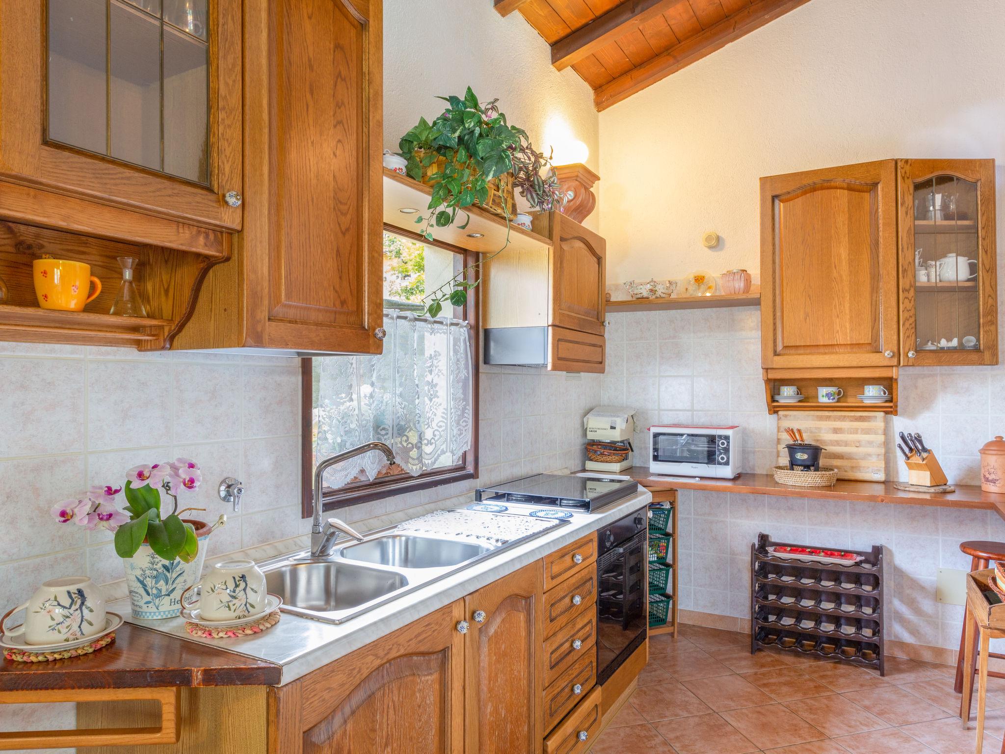 Photo 13 - 4 bedroom House in Vicchio with private pool and garden