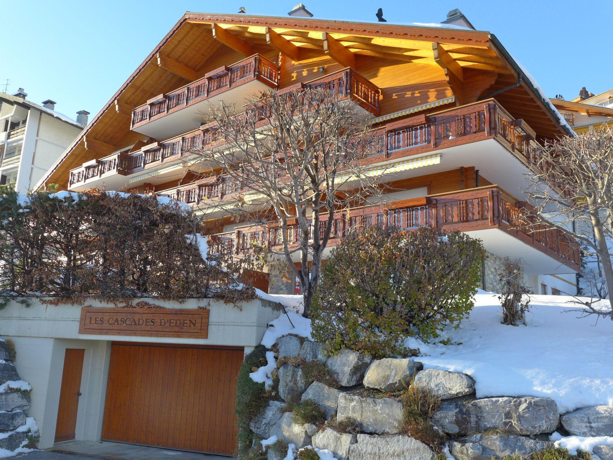 Foto 26 - Apartamento de 2 habitaciones en Crans-Montana con jardín y vistas a la montaña