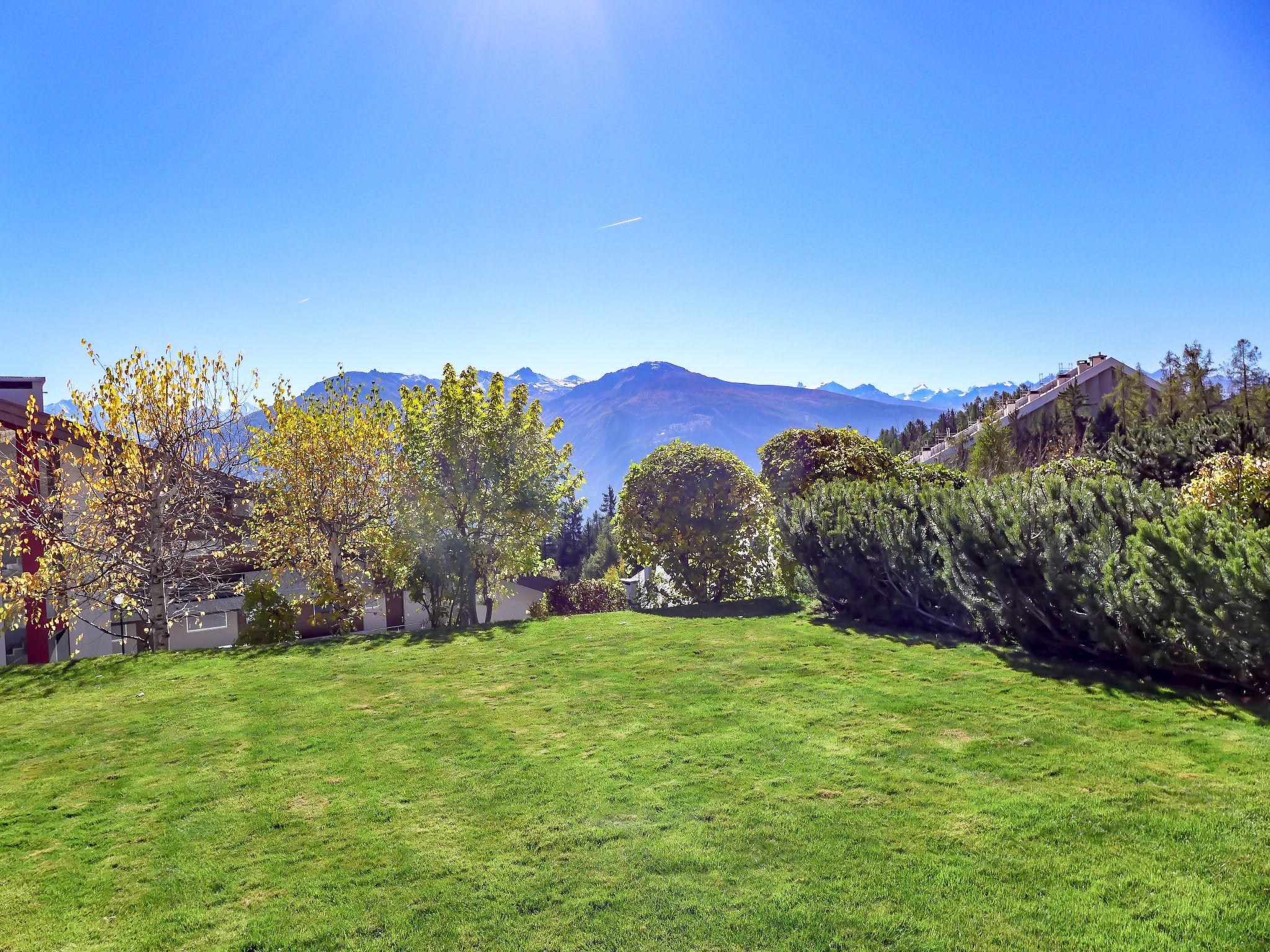 Foto 22 - Apartamento de 2 quartos em Crans-Montana com jardim e vista para a montanha