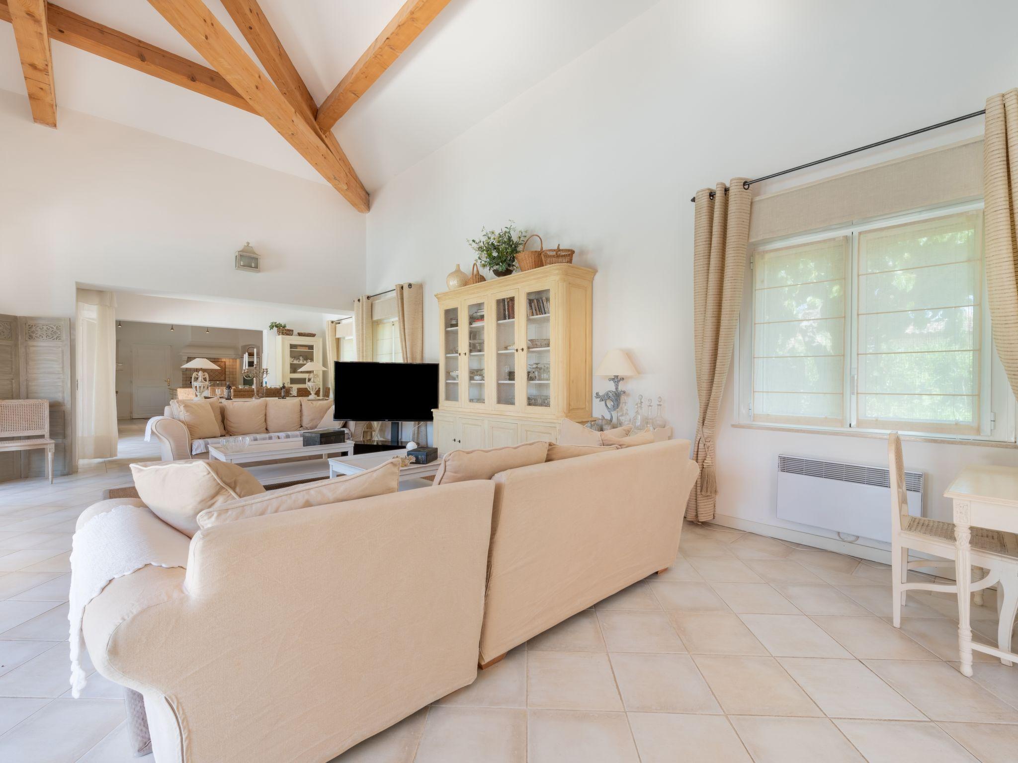 Photo 6 - 4 bedroom House in Grimaud with private pool and sea view