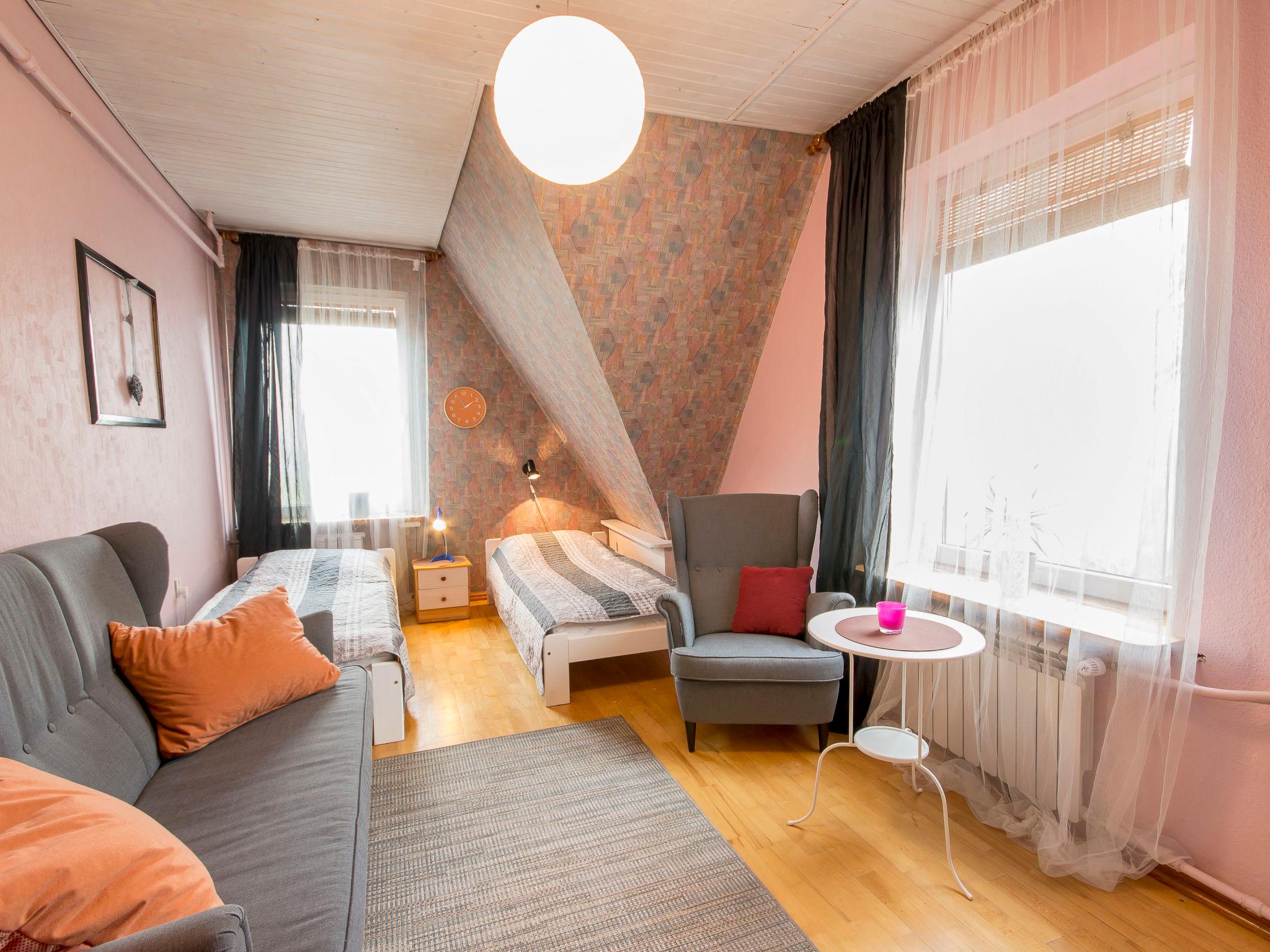 Foto 2 - Appartamento con 3 camere da letto a Kamień Pomorski con giardino e vista mare