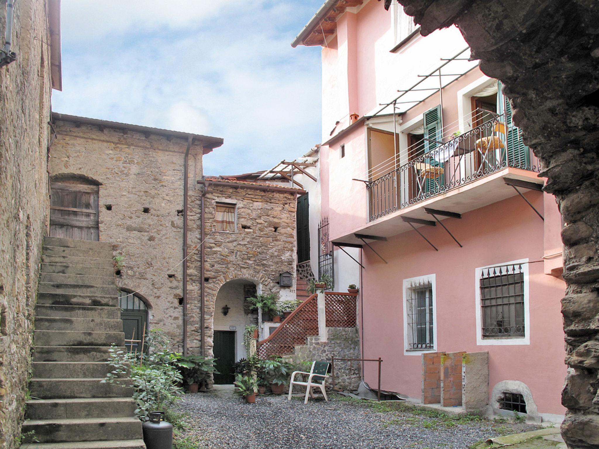 Photo 10 - 1 bedroom Apartment in Dolcedo with garden