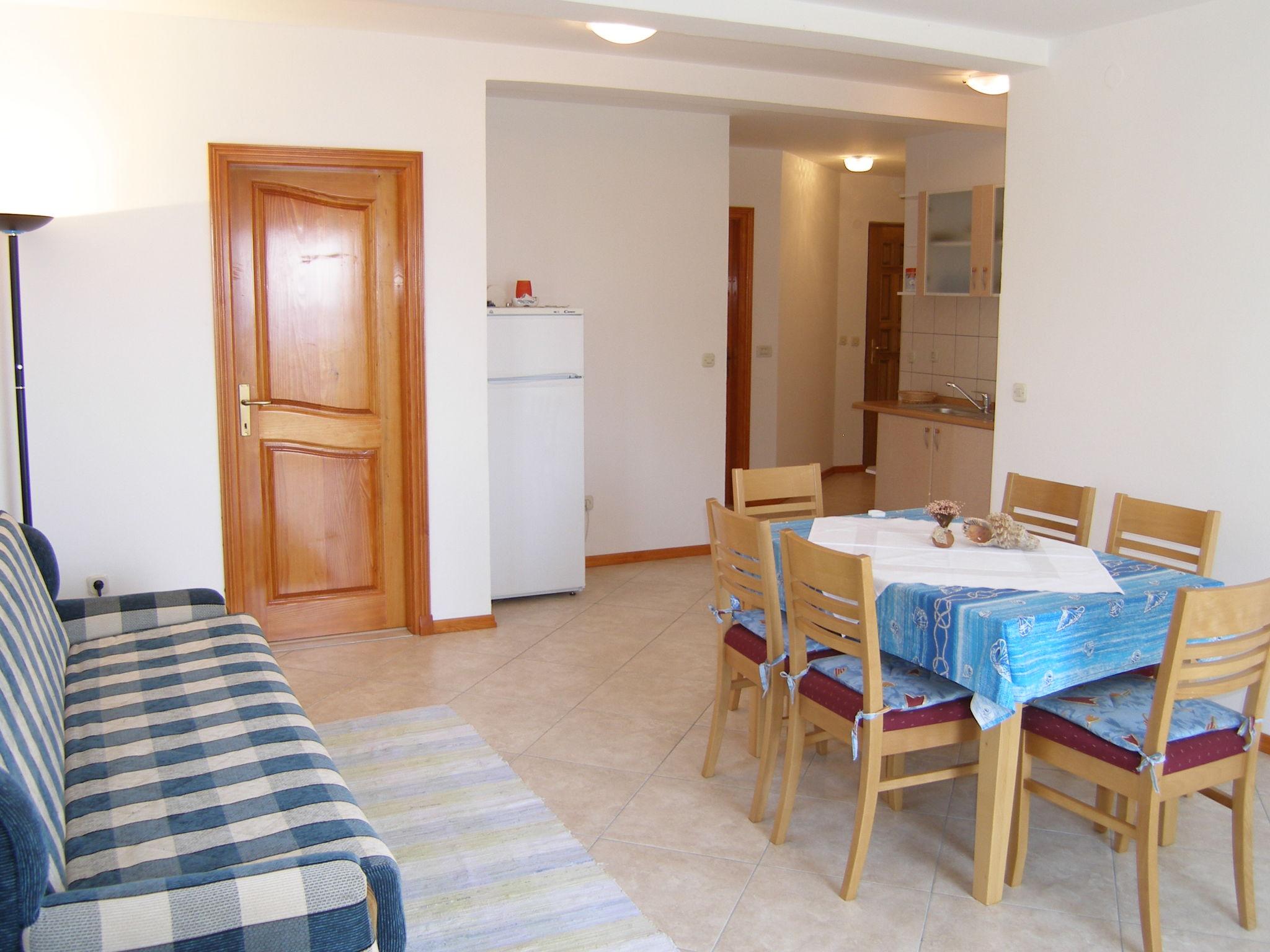 Foto 8 - Apartamento de 1 habitación en Orebić con vistas al mar
