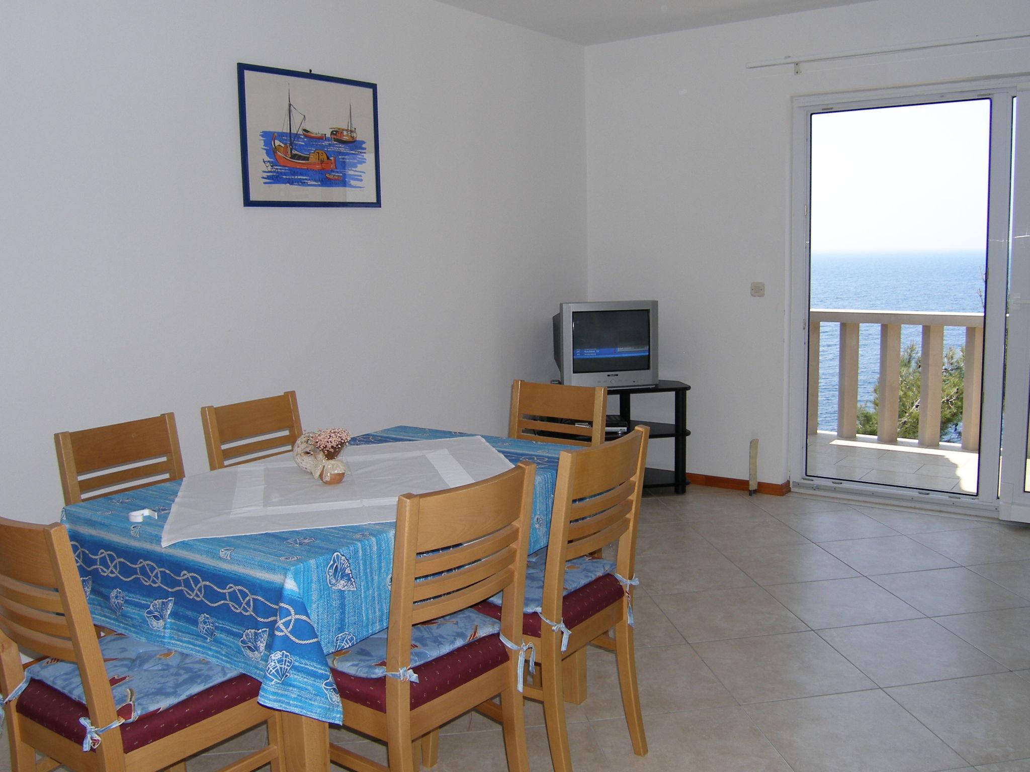 Foto 6 - Appartamento con 1 camera da letto a Orebić con vista mare