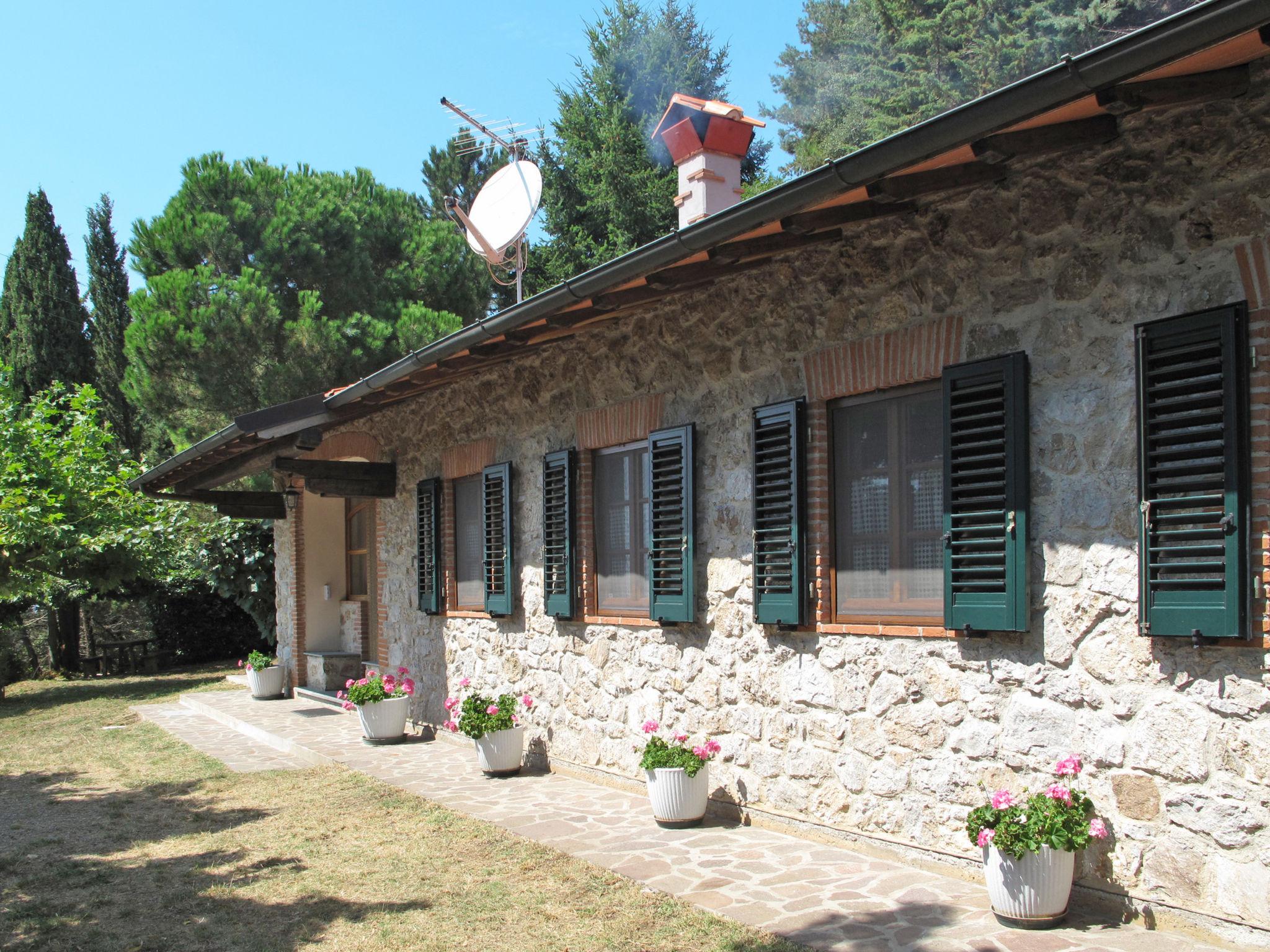 Foto 1 - Casa de 3 habitaciones en Camaiore con jardín