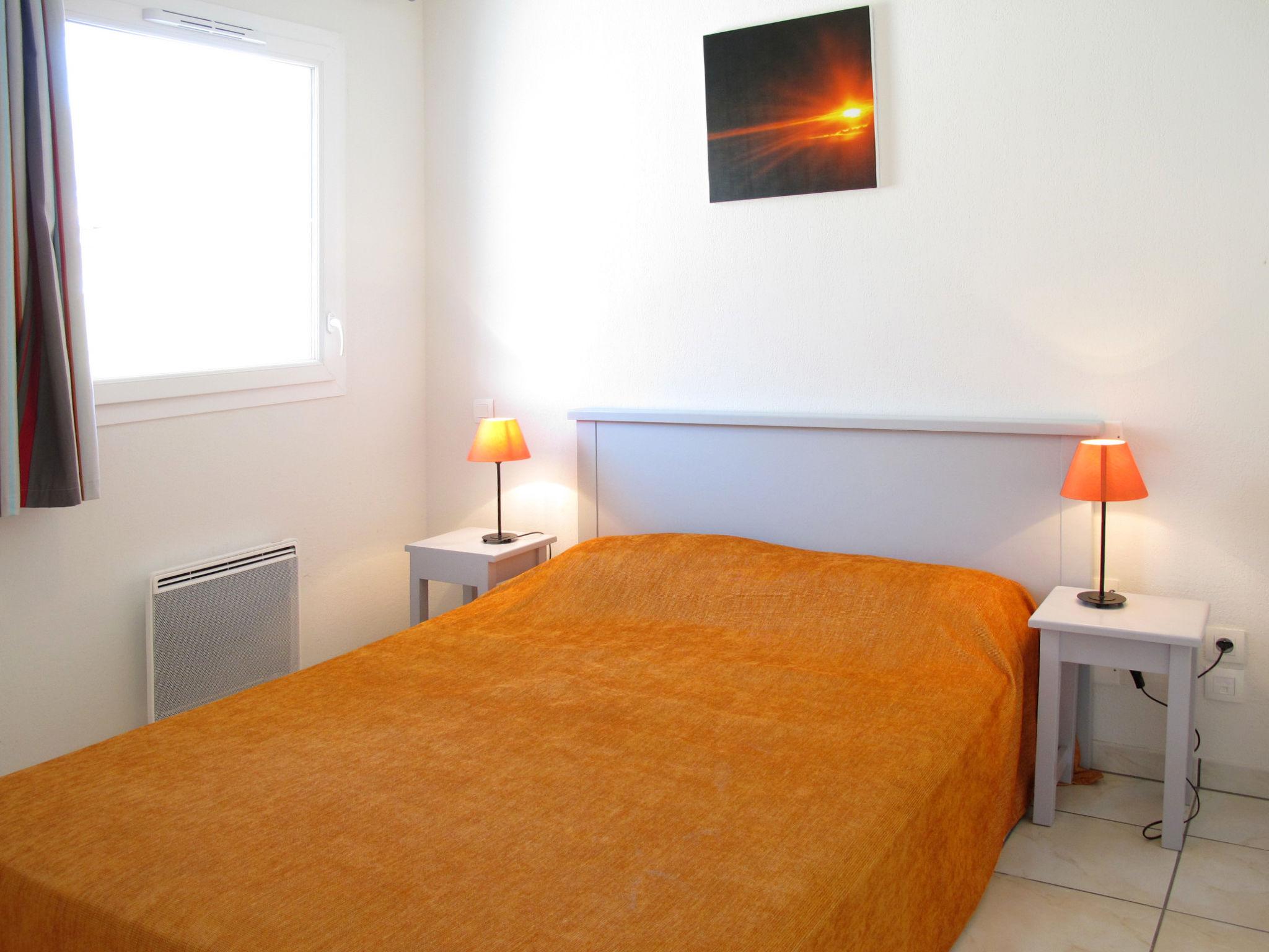Foto 8 - Appartamento con 1 camera da letto a Parentis-en-Born con piscina e terrazza