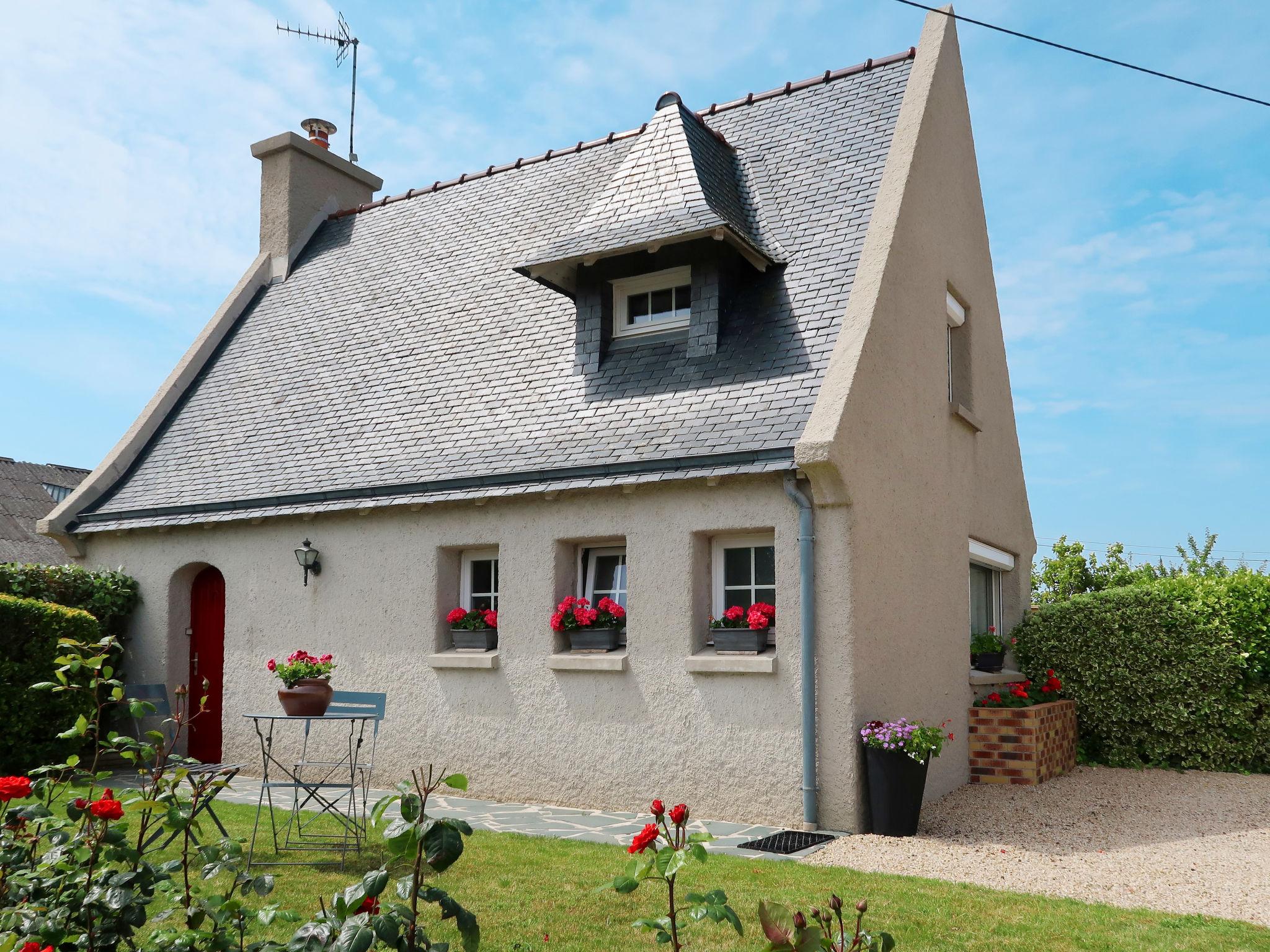 Photo 5 - Maison en Plounévez-Lochrist avec jardin et vues à la mer