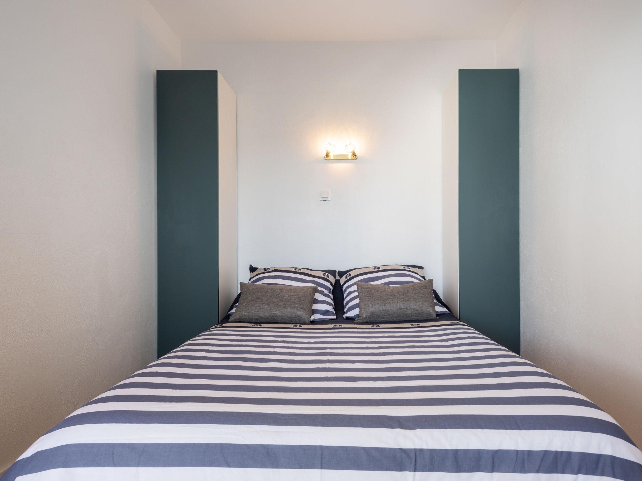 Foto 13 - Appartamento con 1 camera da letto a Quiberon con vista mare