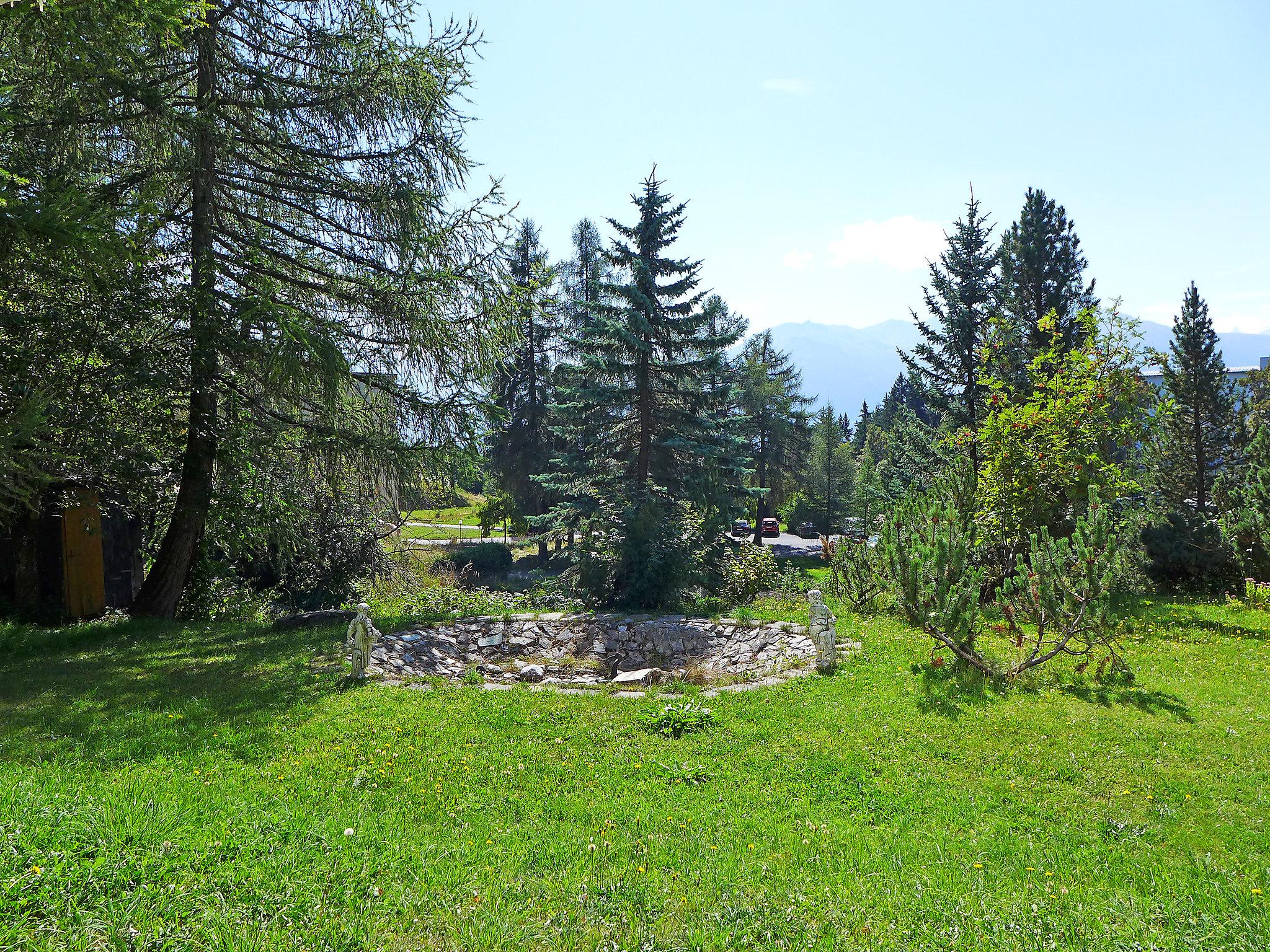 Foto 11 - Apartamento de 1 habitación en Crans-Montana con jardín y vistas a la montaña