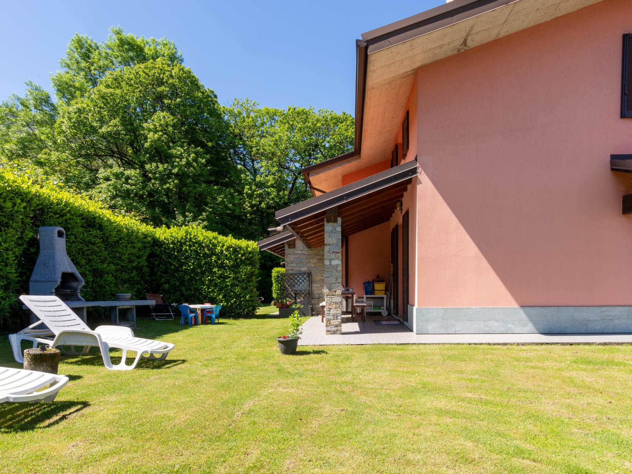 Foto 7 - Casa de 2 quartos em Colico com piscina e vista para a montanha