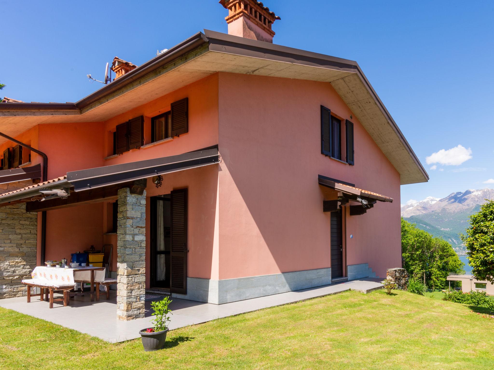 Photo 3 - Maison de 2 chambres à Colico avec piscine et jardin