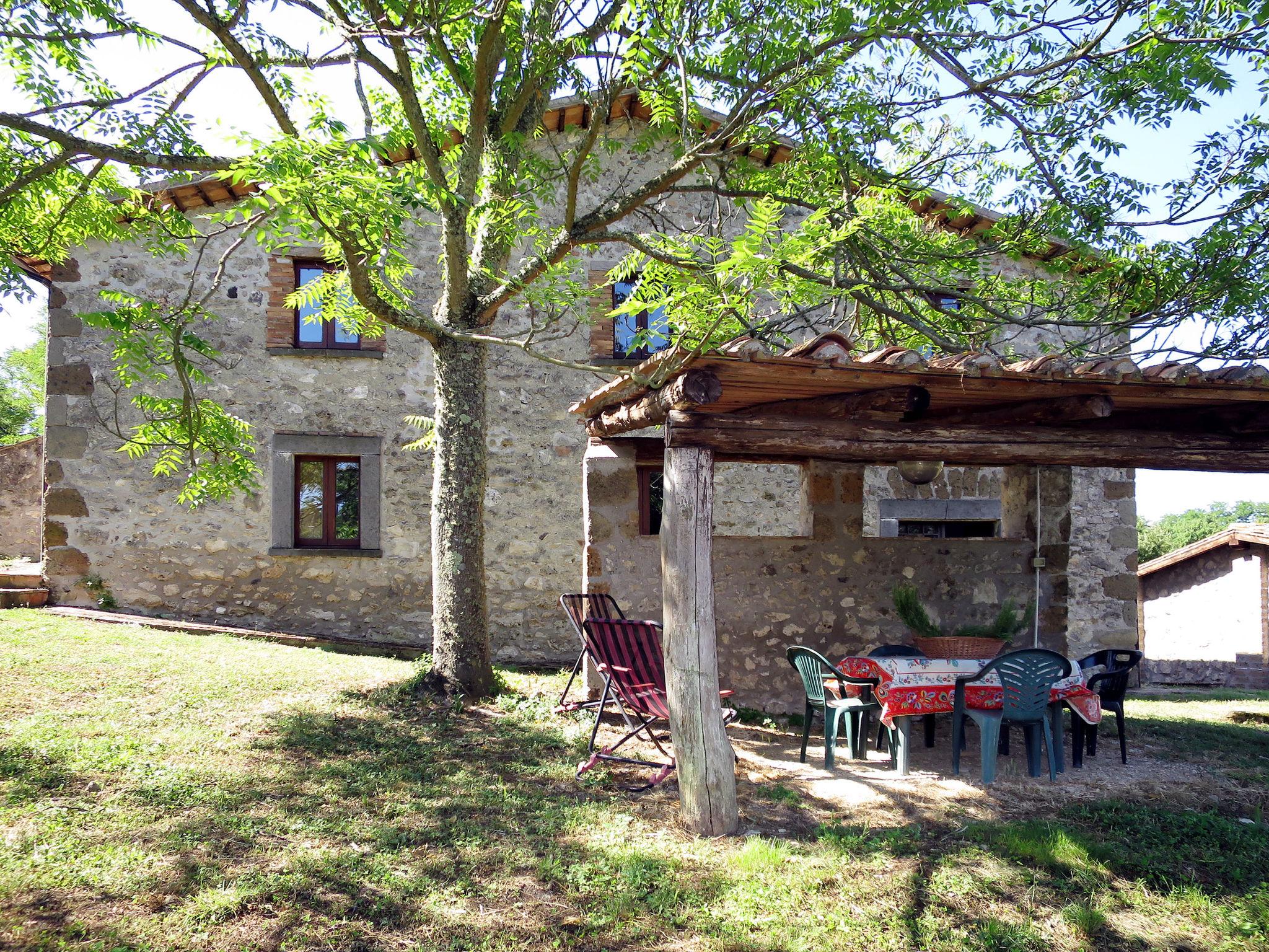 Foto 4 - Apartment mit 1 Schlafzimmer in Bagnoregio mit schwimmbad und garten