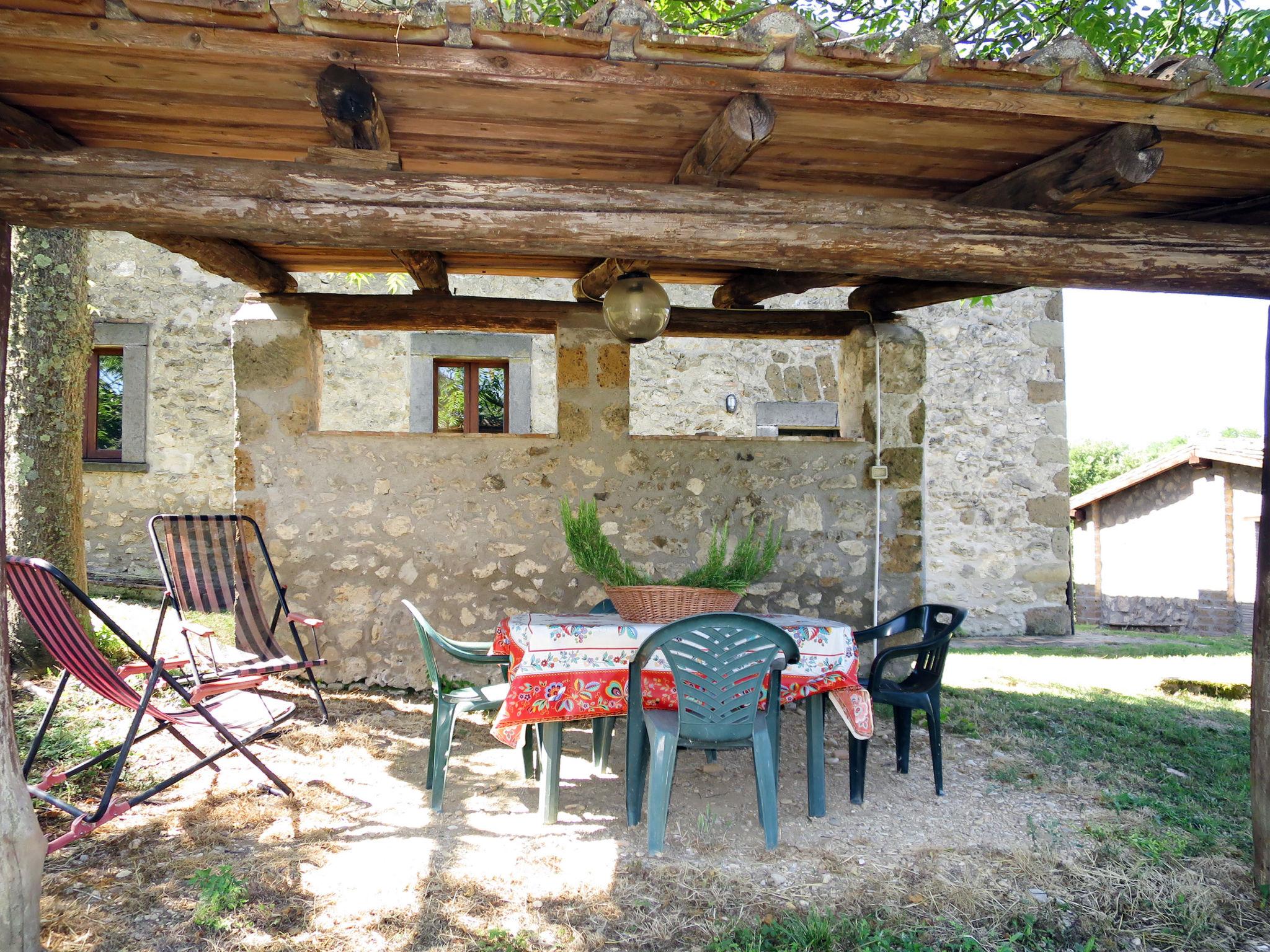 Foto 5 - Apartamento de 1 quarto em Bagnoregio com piscina e jardim