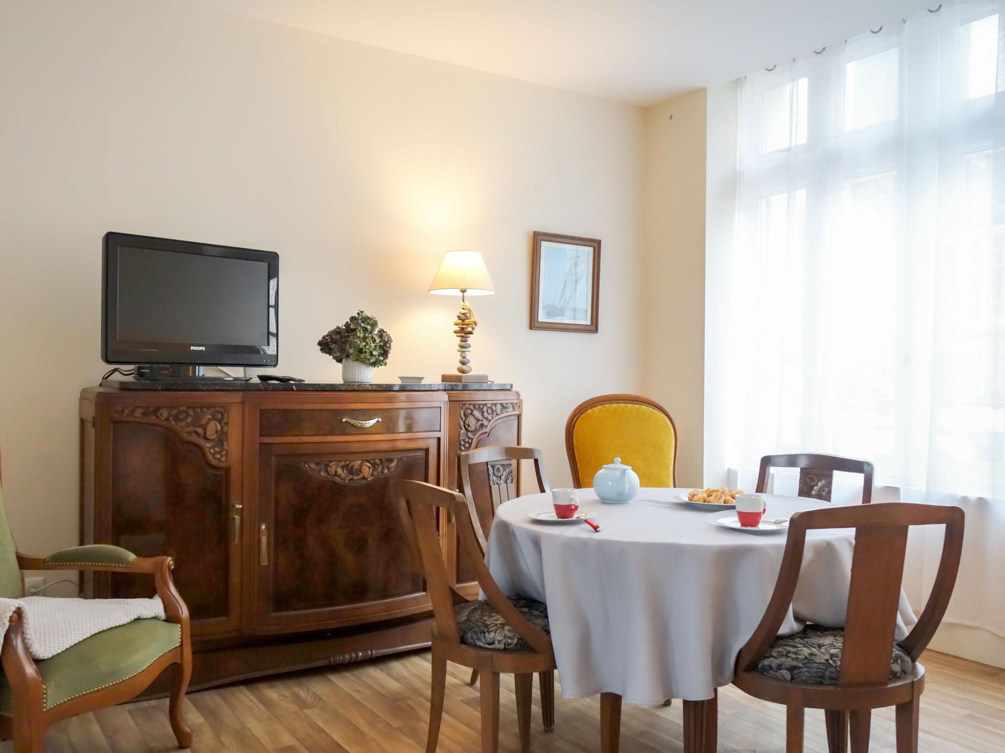 Photo 2 - Maison de 1 chambre à Cancale avec jardin et terrasse