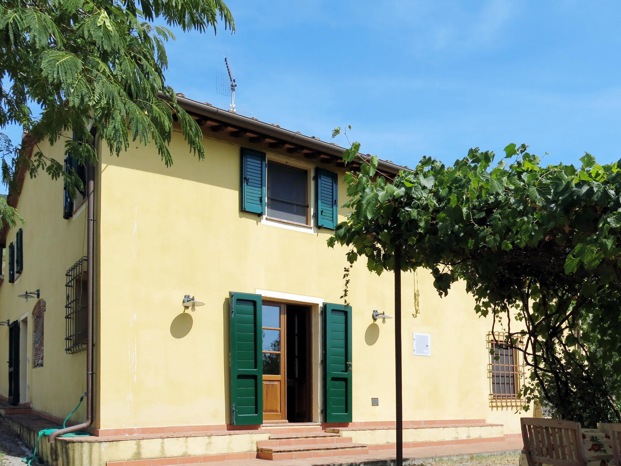 Foto 1 - Casa con 3 camere da letto a San Giuliano Terme con giardino