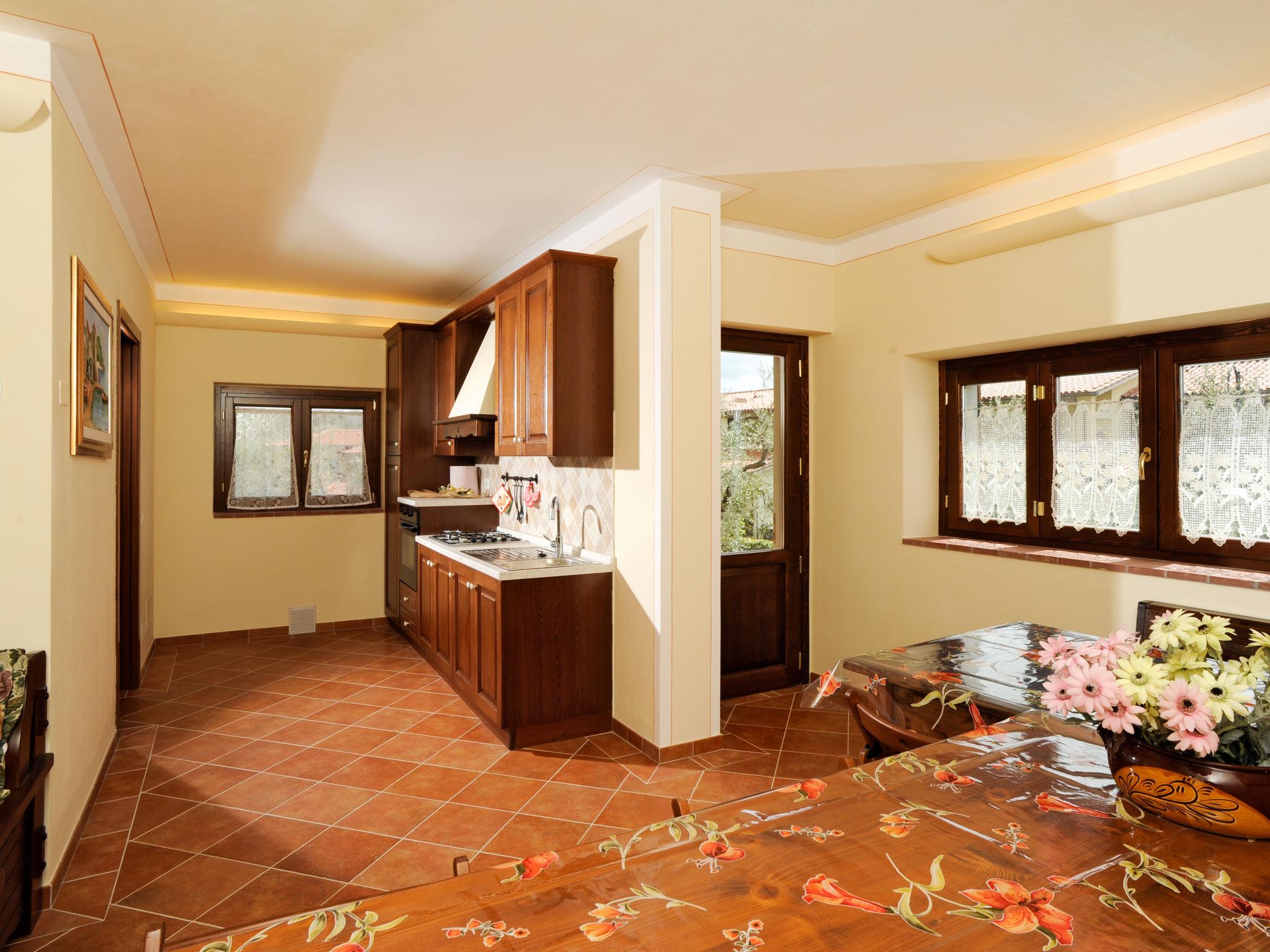 Photo 10 - 6 bedroom House in Gaiole in Chianti with private pool and garden