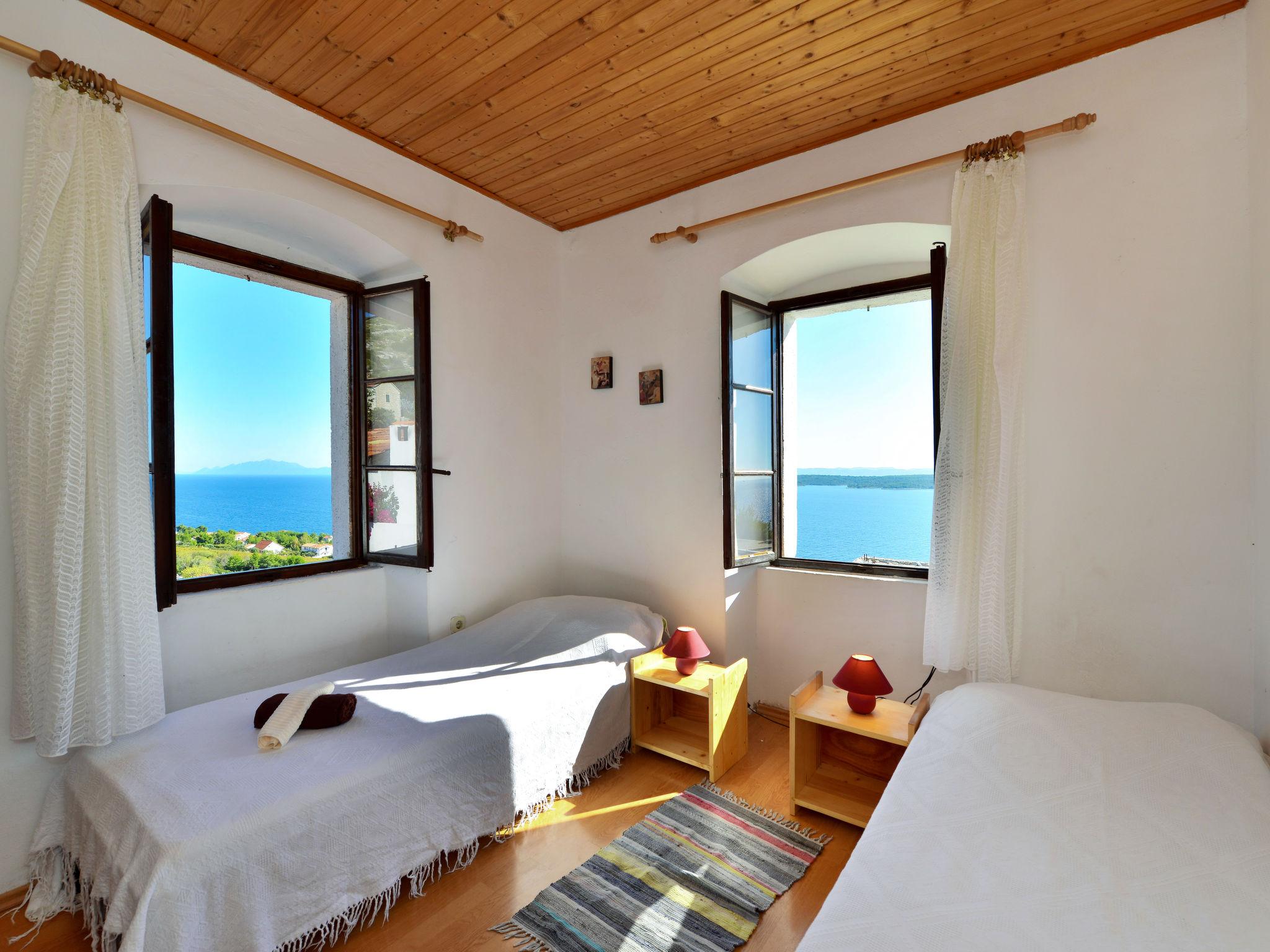 Foto 9 - Casa con 2 camere da letto a Jelsa con terrazza e vista mare