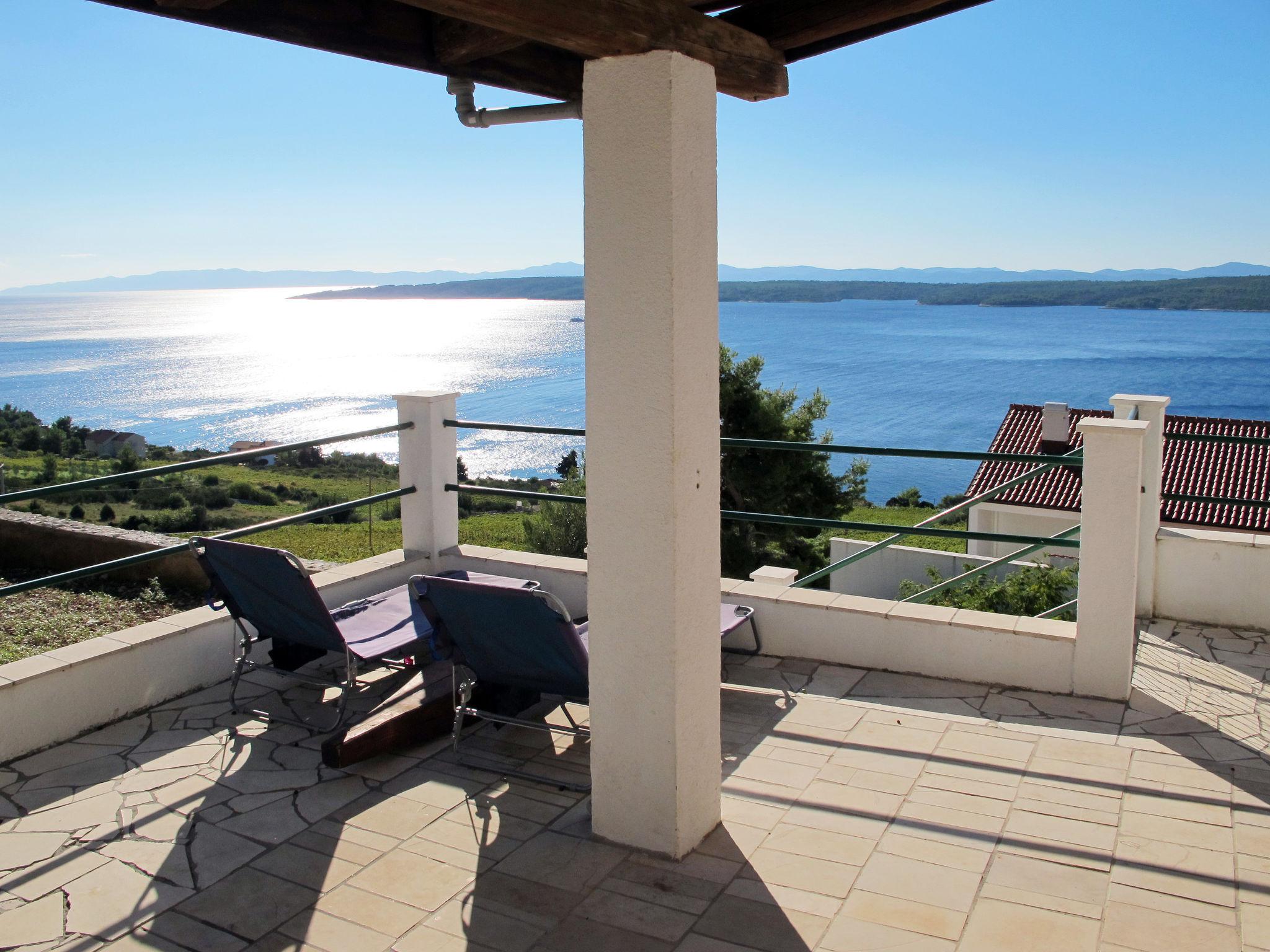 Foto 1 - Casa de 2 habitaciones en Jelsa con terraza y vistas al mar