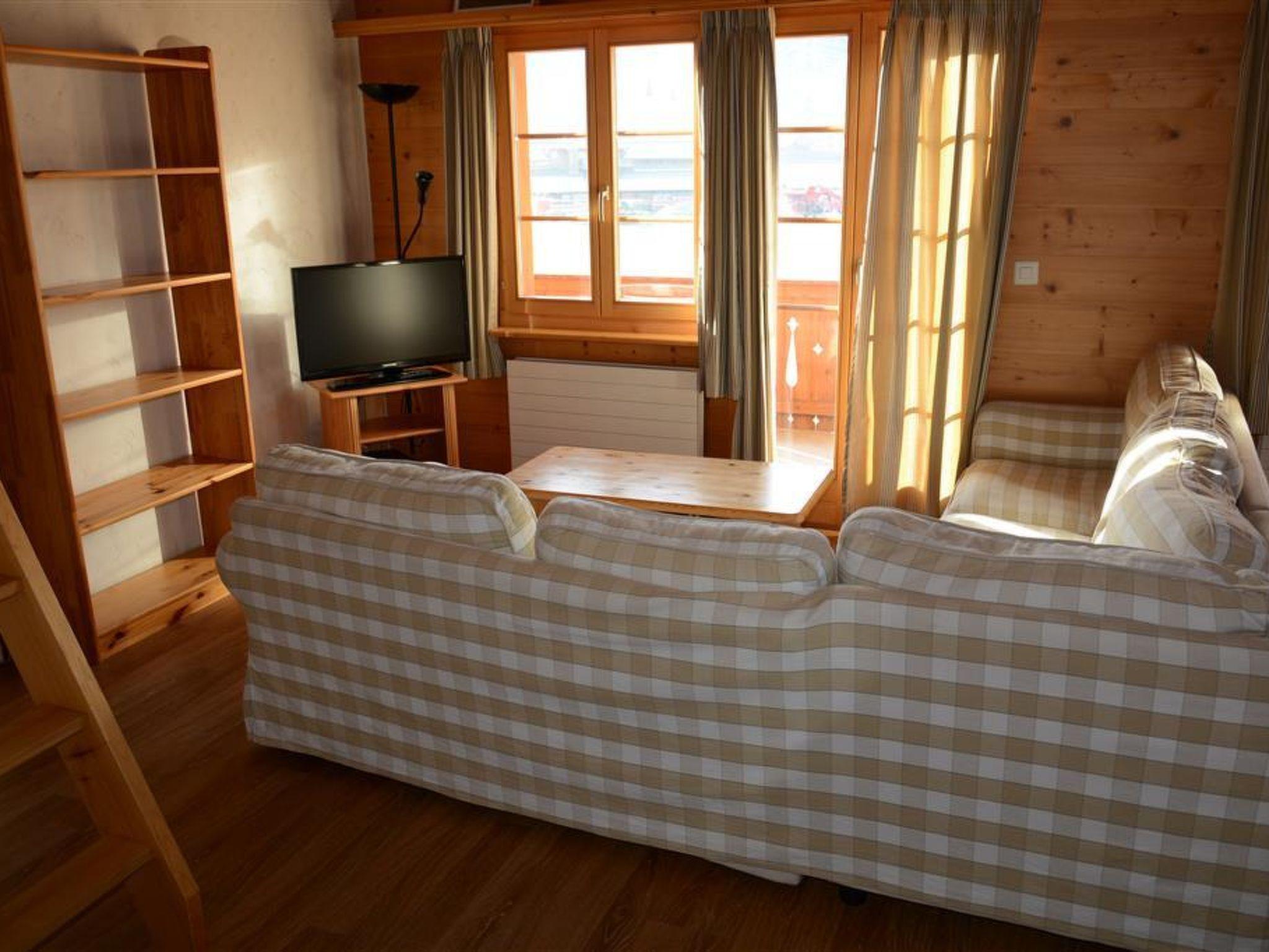 Foto 7 - Apartment mit 2 Schlafzimmern in Saanen