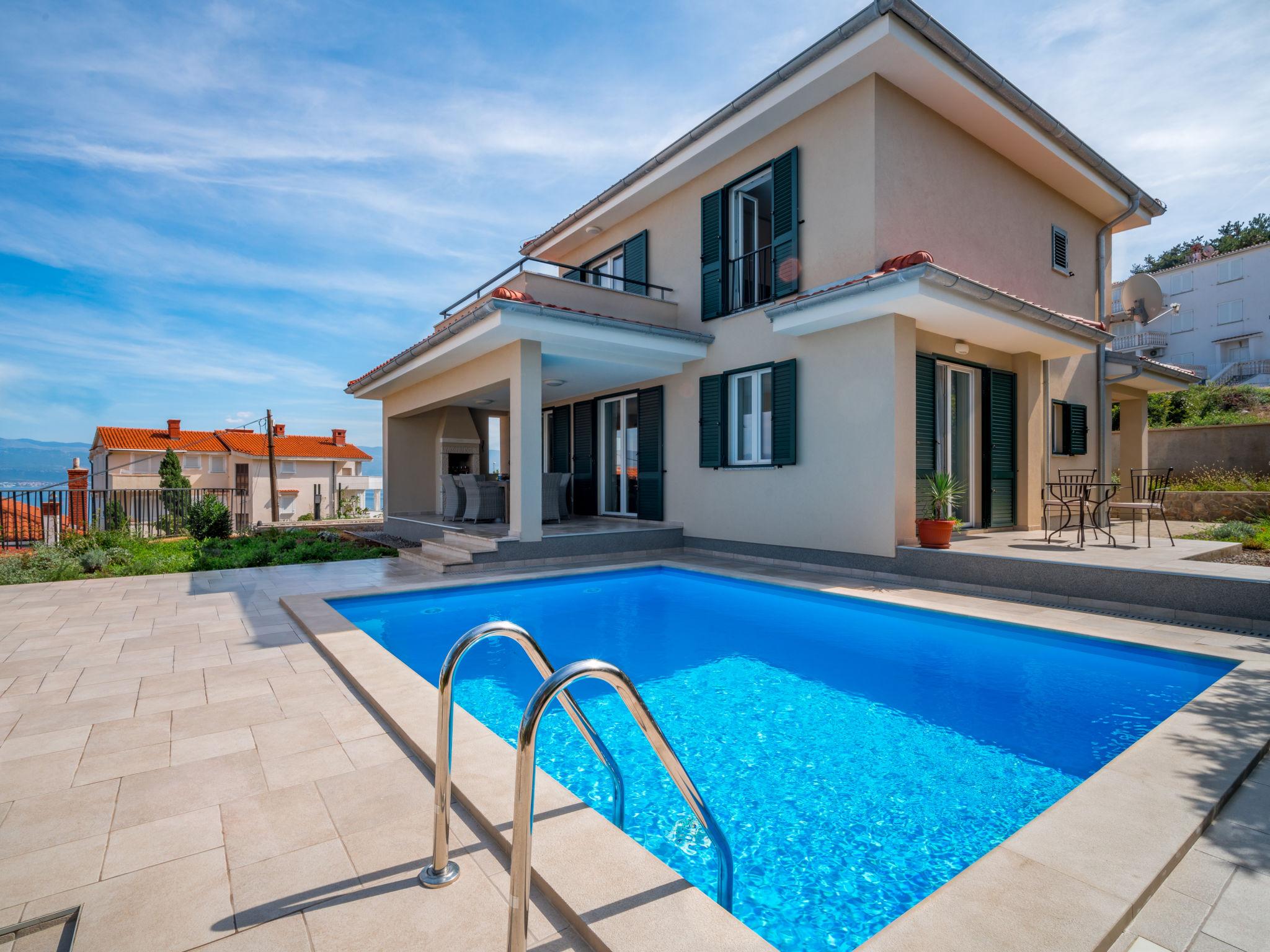 Foto 2 - Casa de 3 habitaciones en Vrbnik con piscina privada y vistas al mar