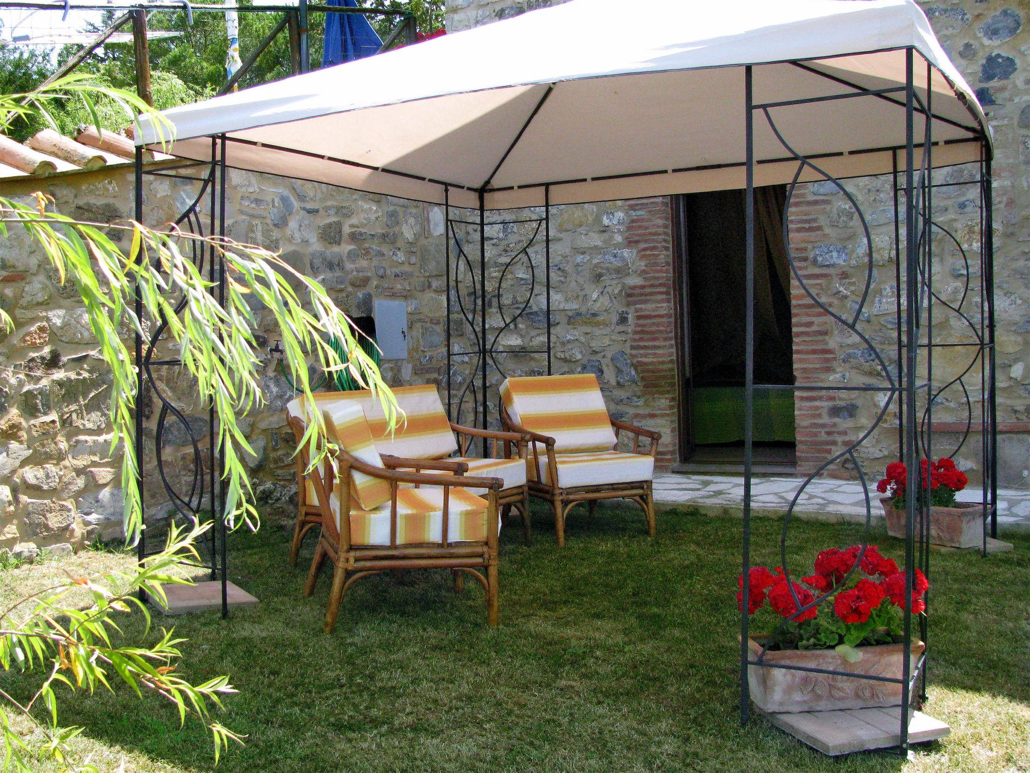 Foto 6 - Appartamento con 3 camere da letto a Castelnuovo di Val di Cecina con piscina e giardino