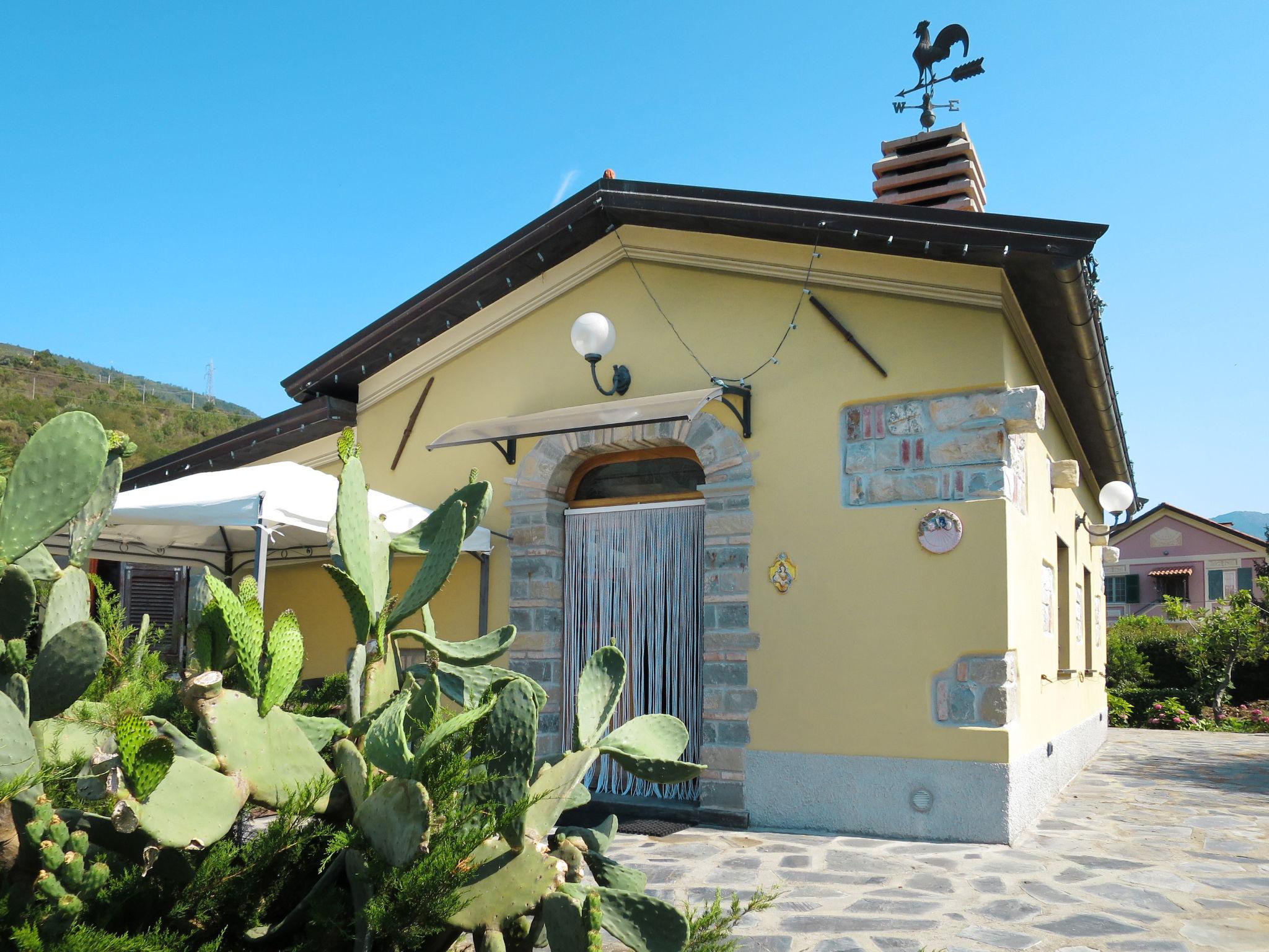 Foto 20 - Casa de 2 quartos em Sestri Levante com piscina privada e jardim