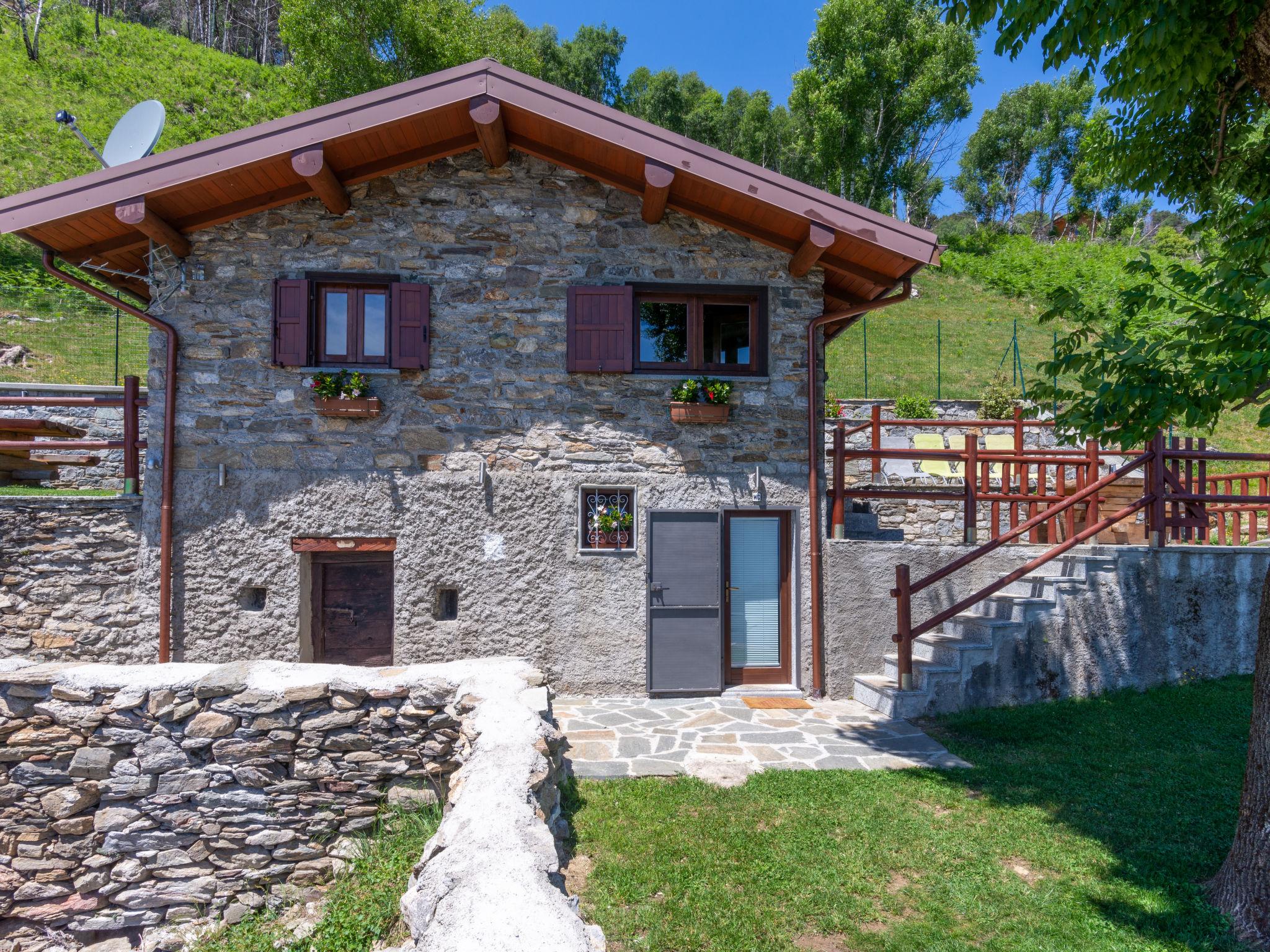 Photo 24 - Maison de 1 chambre à Sorico avec jardin et terrasse