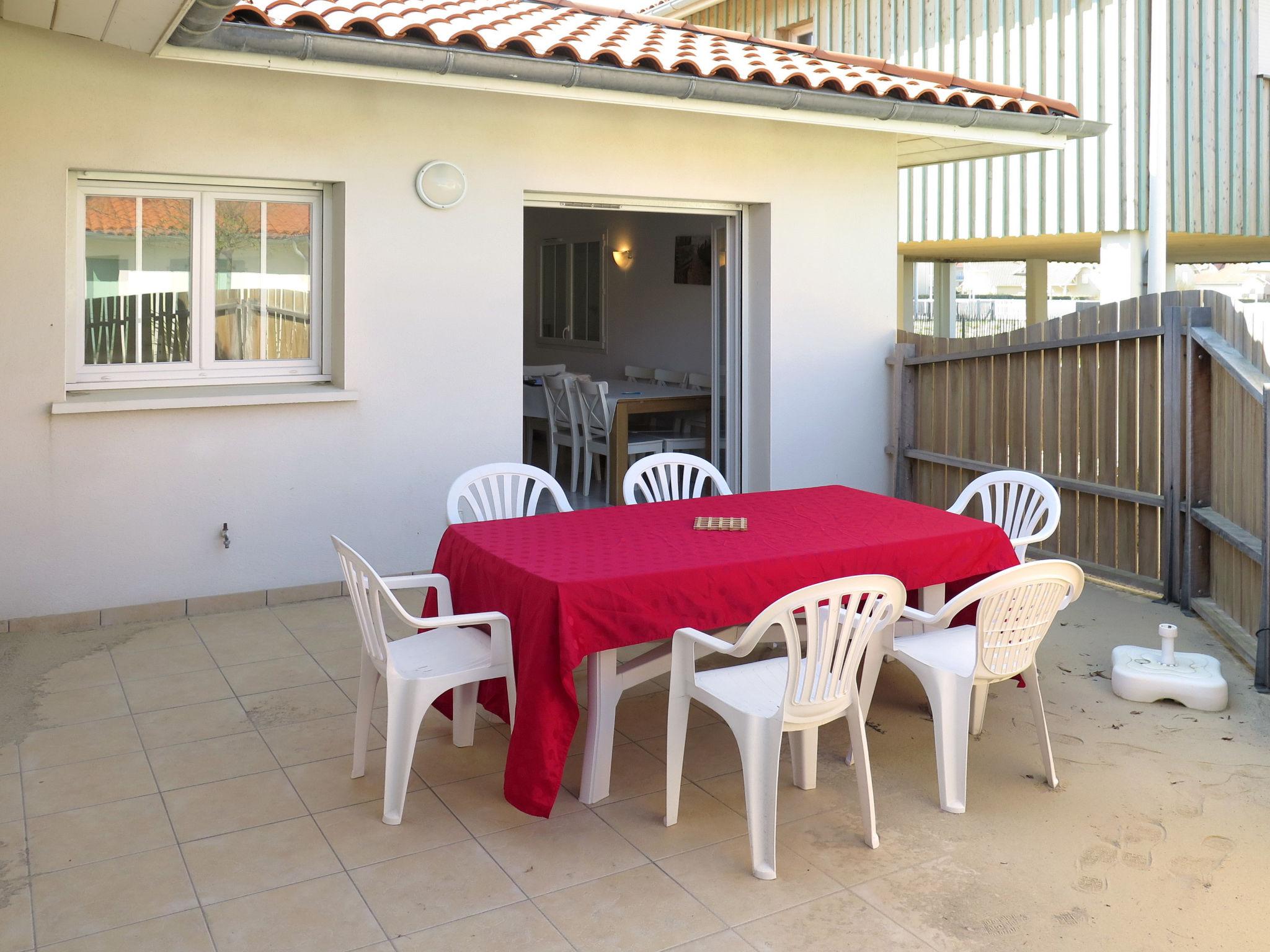 Photo 1 - Maison de 2 chambres à Biscarrosse avec piscine et jardin