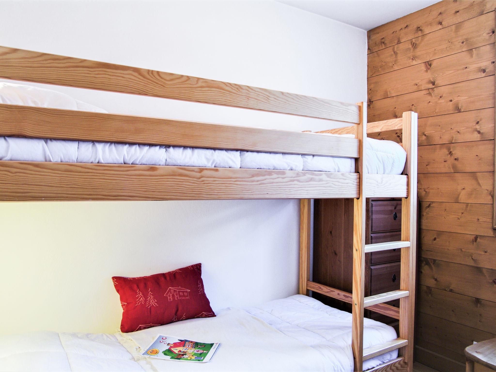 Foto 12 - Apartment mit 2 Schlafzimmern in Chamonix-Mont-Blanc mit blick auf die berge