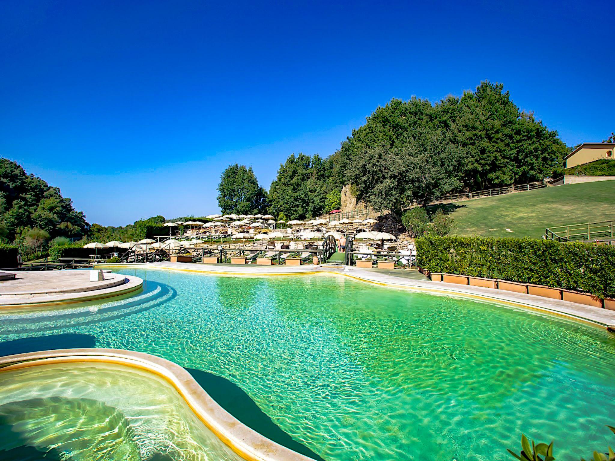 Foto 2 - Casa de 3 quartos em Sorano com piscina e jardim