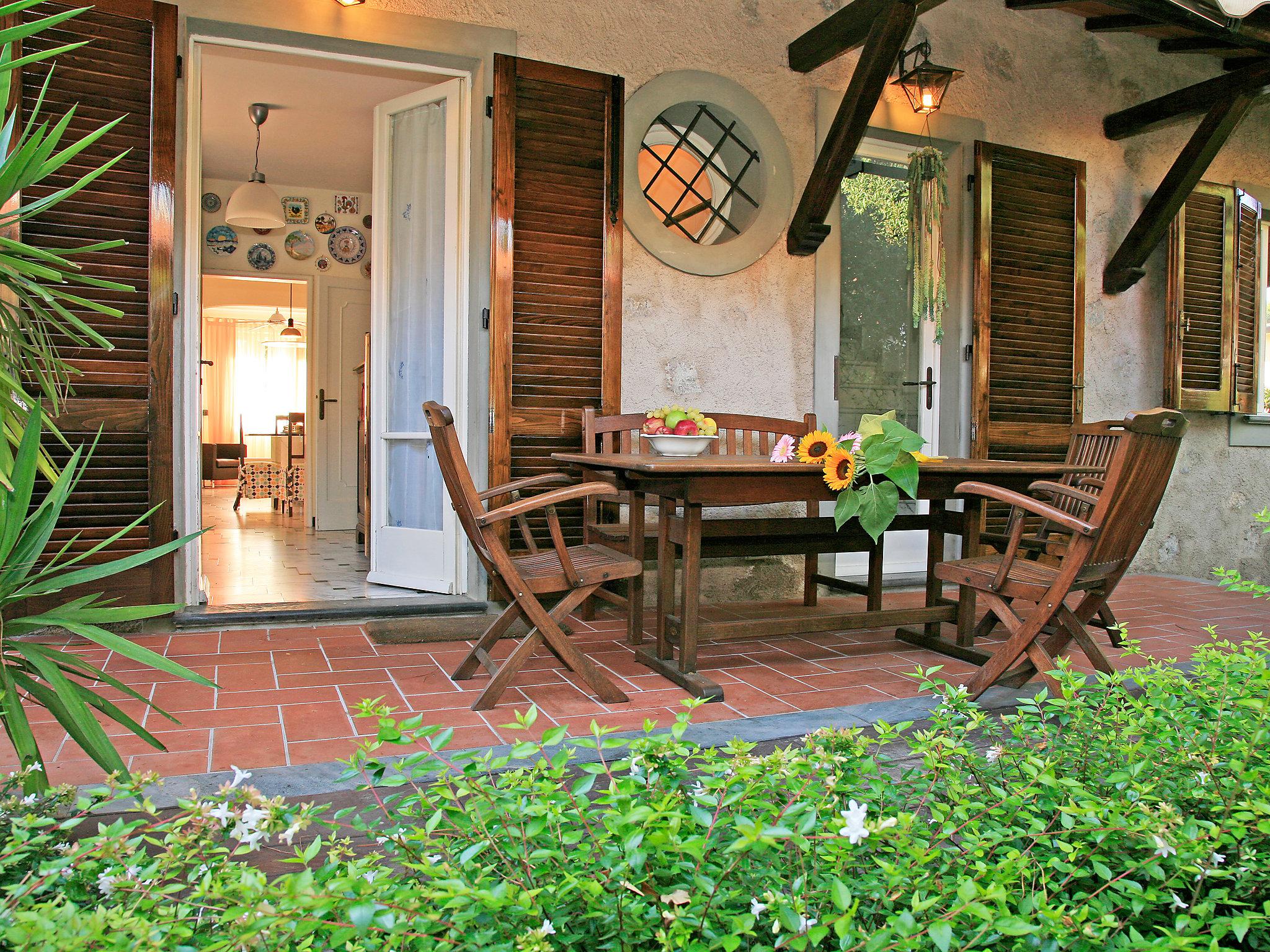 Photo 5 - Maison de 3 chambres à Forte dei Marmi avec jardin et vues à la mer