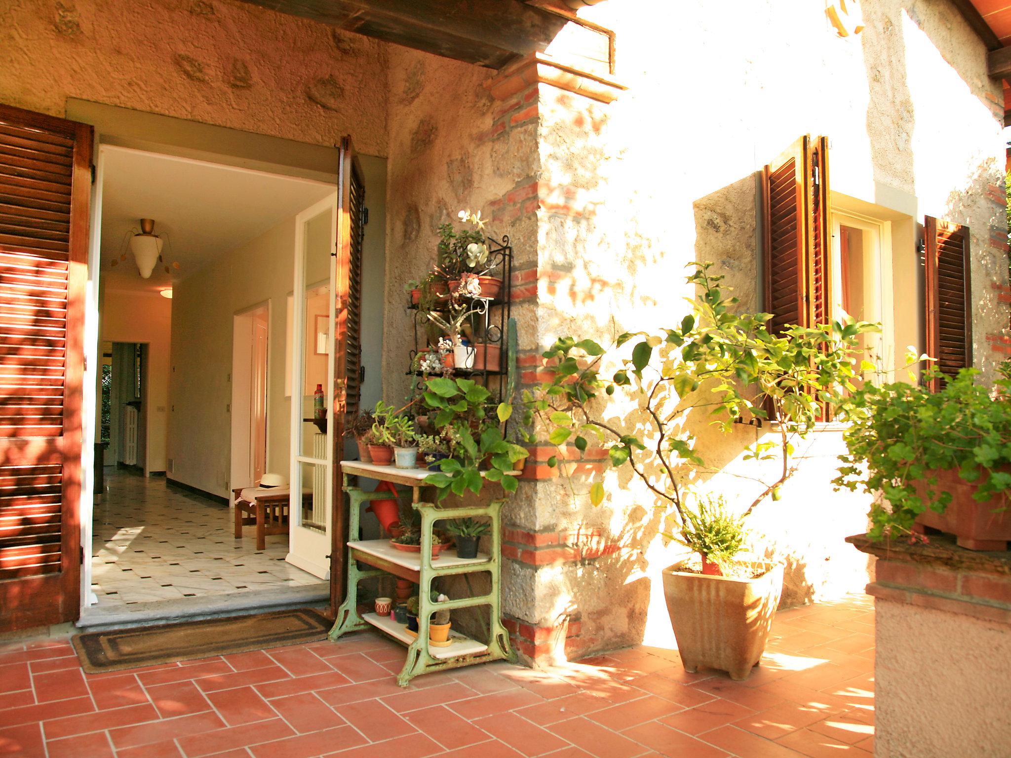 Photo 6 - Maison de 3 chambres à Forte dei Marmi avec jardin et vues à la mer