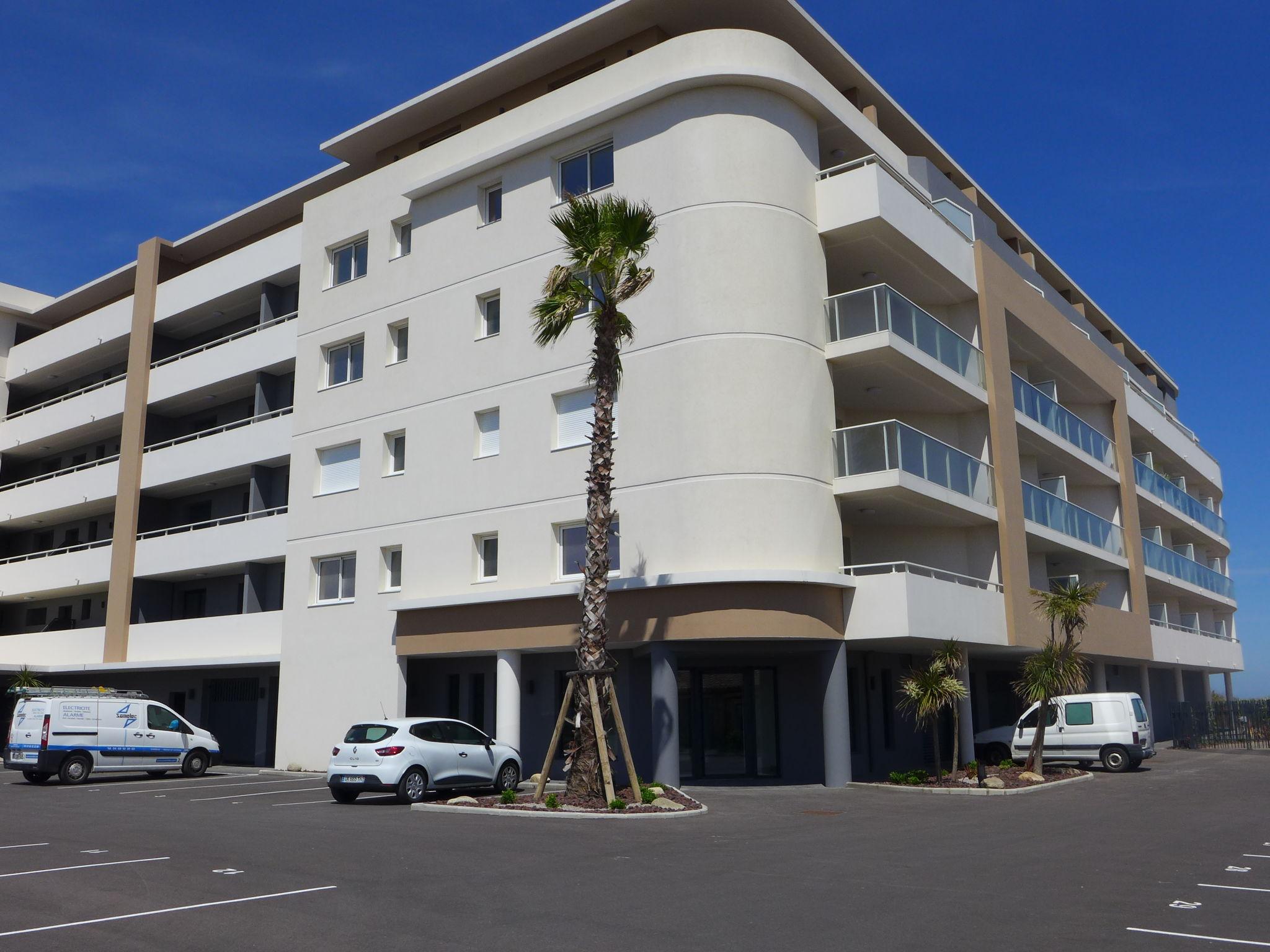 Photo 19 - Appartement de 1 chambre à Sainte-Marie-la-Mer avec piscine et vues à la mer