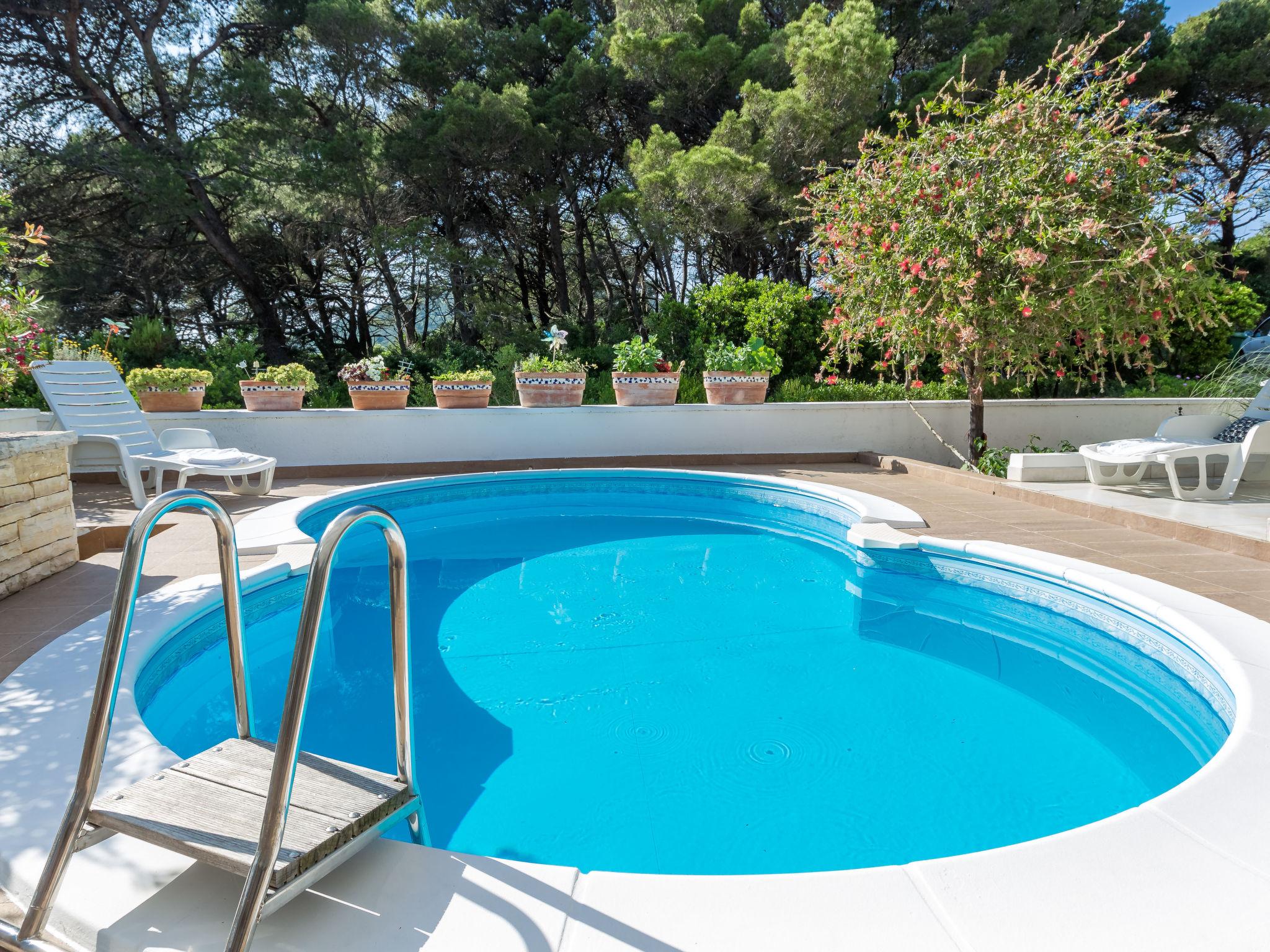 Foto 7 - Casa de 2 quartos em Zadar com piscina privada e jardim