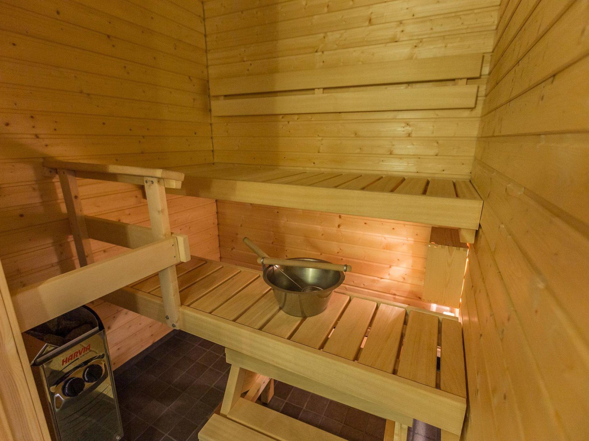 Foto 9 - Casa de 1 habitación en Kolari con sauna