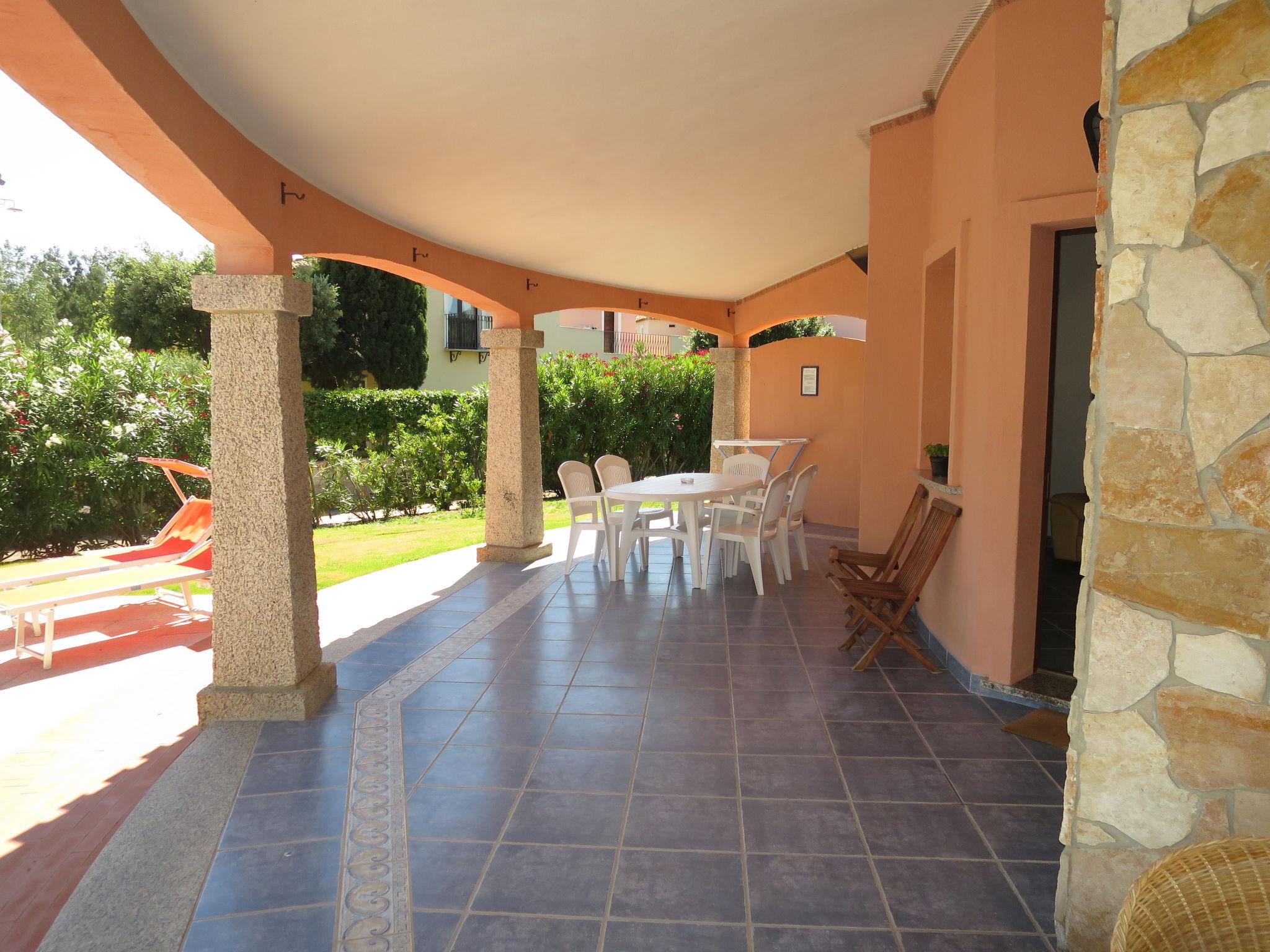 Photo 6 - Maison de 2 chambres à Muravera avec jardin et terrasse