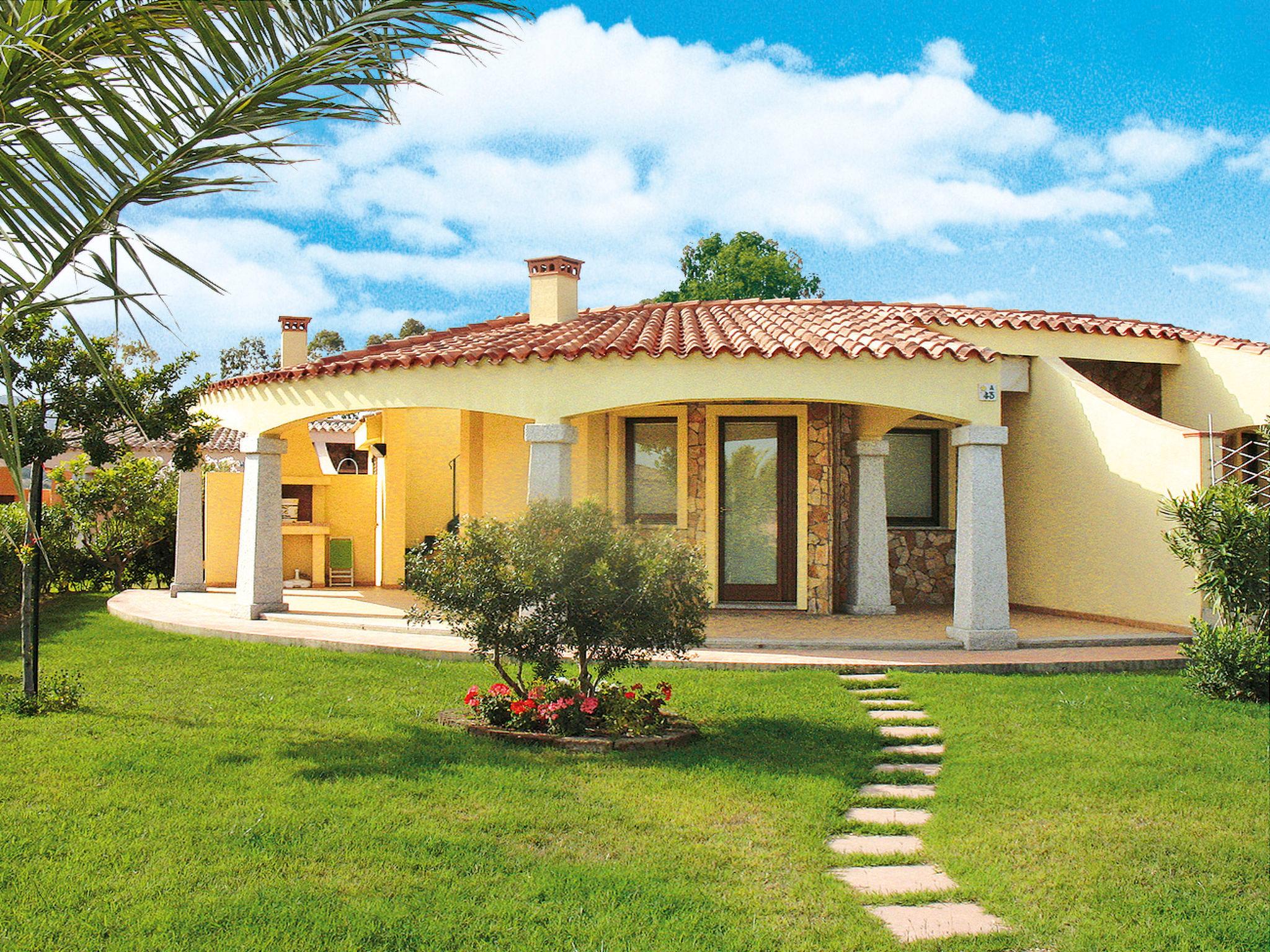 Photo 1 - Maison de 2 chambres à Muravera avec jardin et vues à la mer