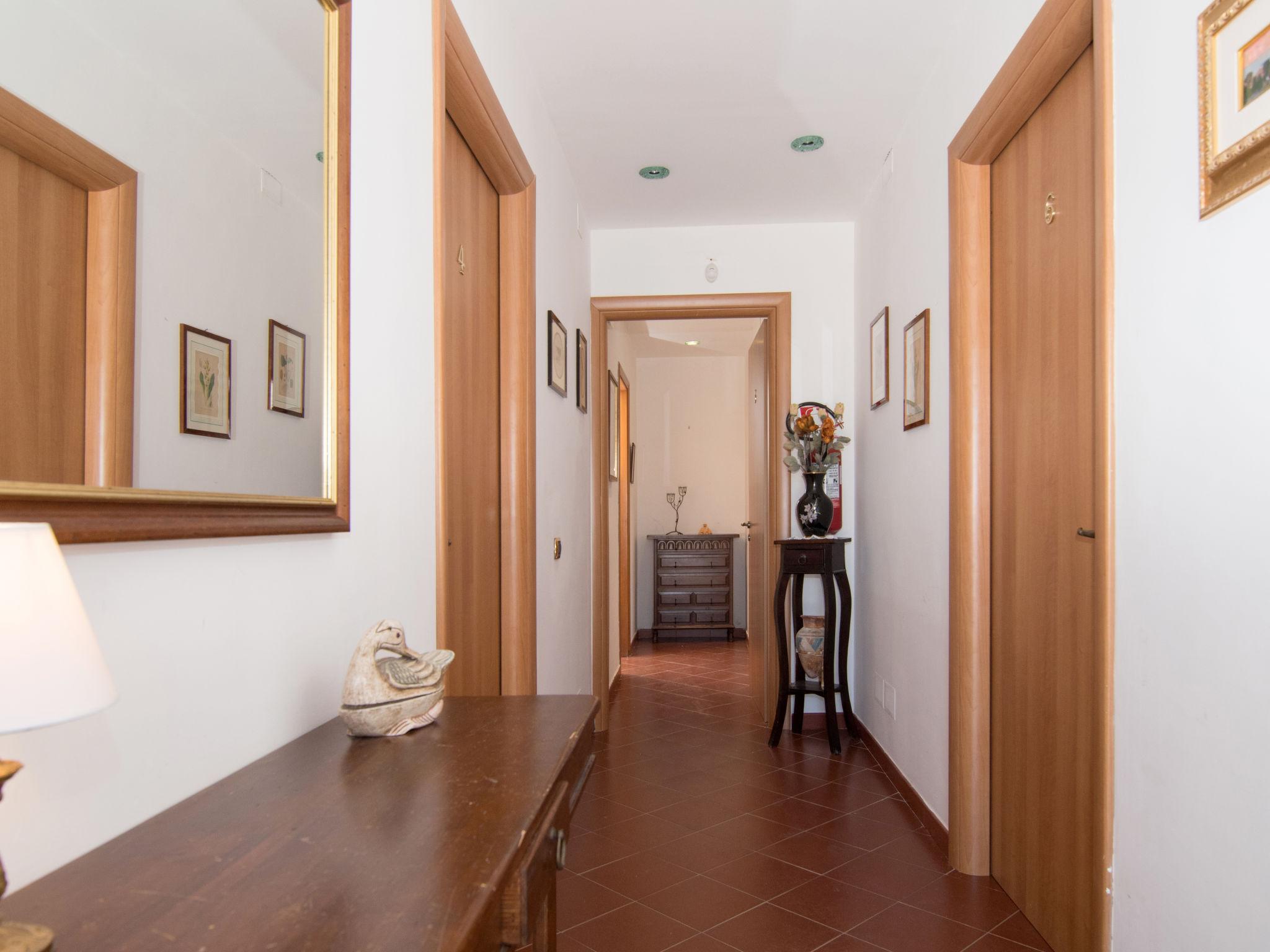 Photo 30 - 4 bedroom House in Capaccio Paestum with private pool and garden