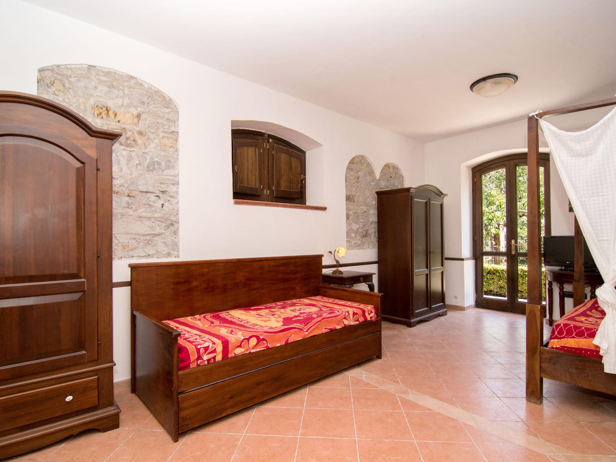 Photo 23 - 4 bedroom House in Capaccio Paestum with private pool and garden