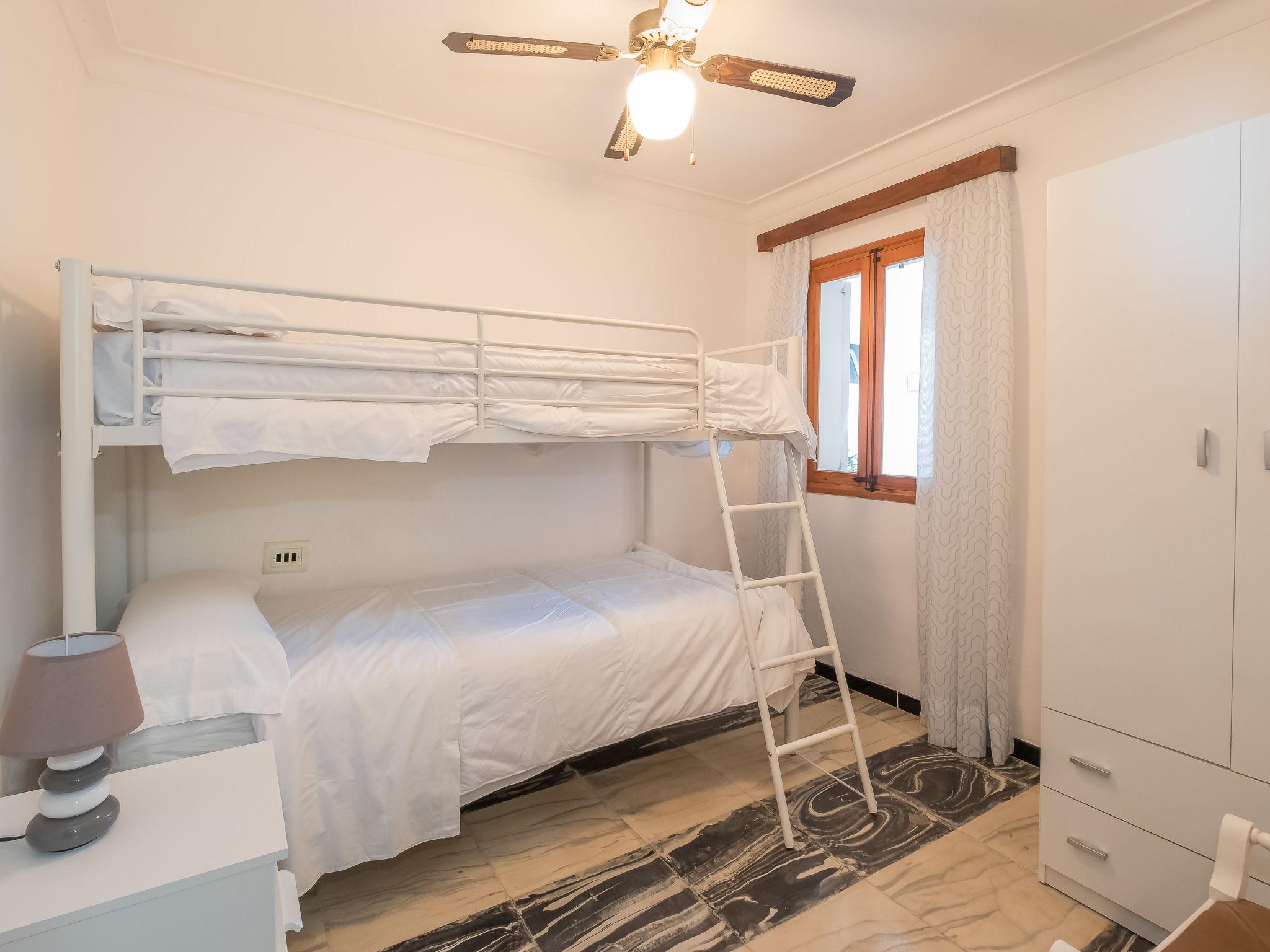 Foto 10 - Appartamento con 3 camere da letto a Alcúdia con giardino e vista mare
