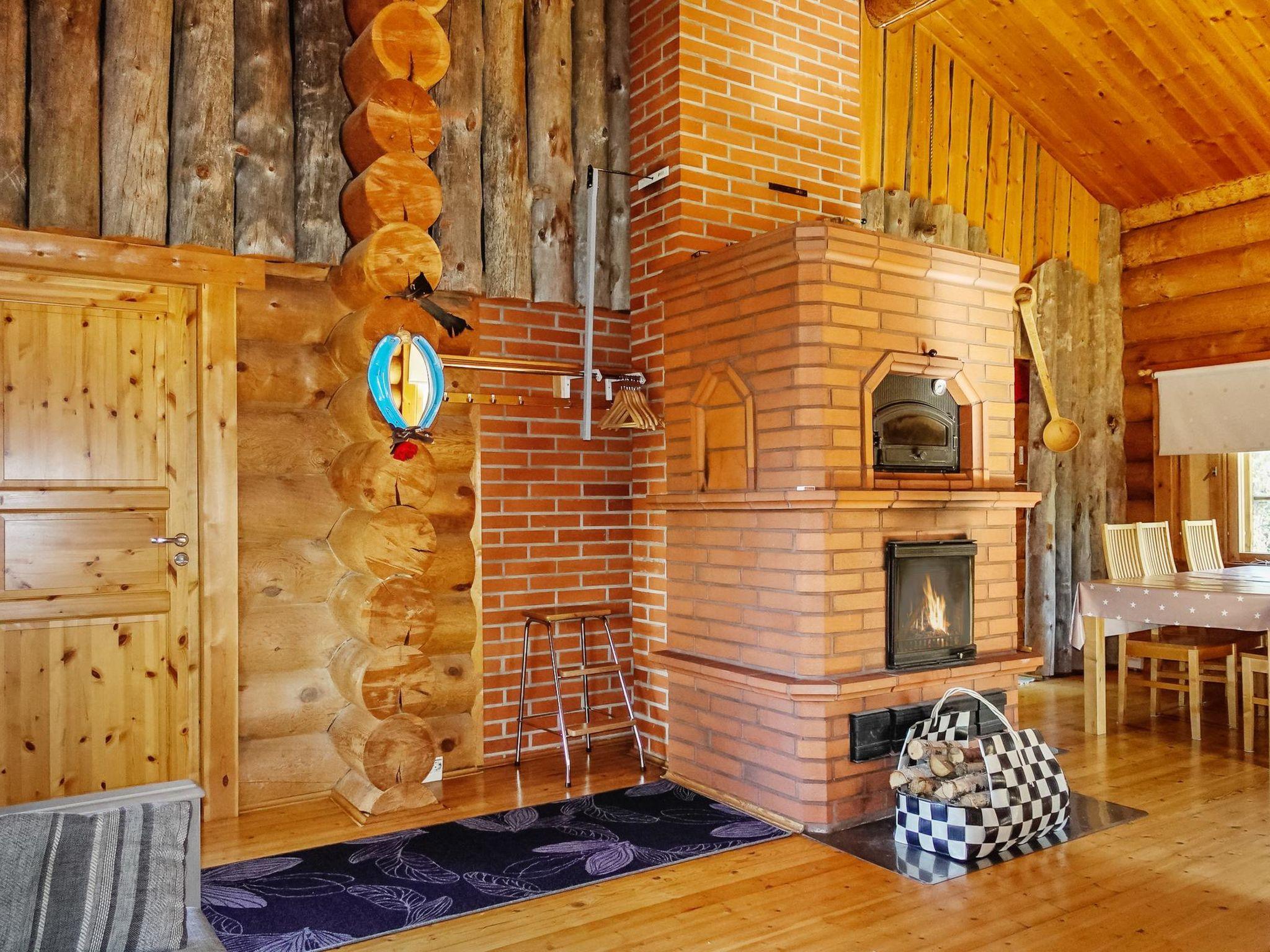 Foto 12 - Casa de 1 habitación en Salla con sauna y vistas a la montaña