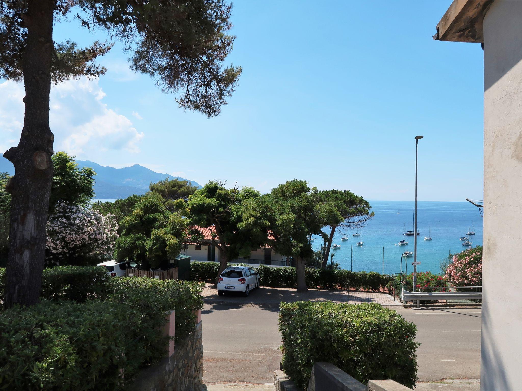 Photo 25 - Appartement de 3 chambres à Portoferraio avec jardin et vues à la mer