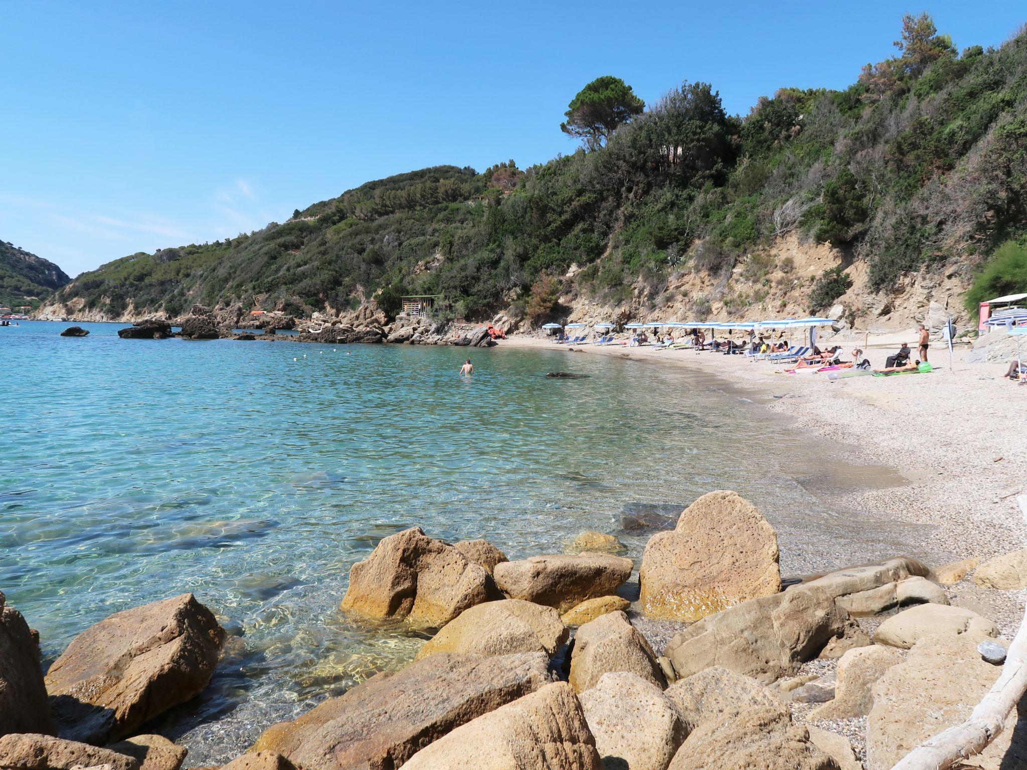 Photo 29 - Appartement de 3 chambres à Portoferraio avec jardin et vues à la mer