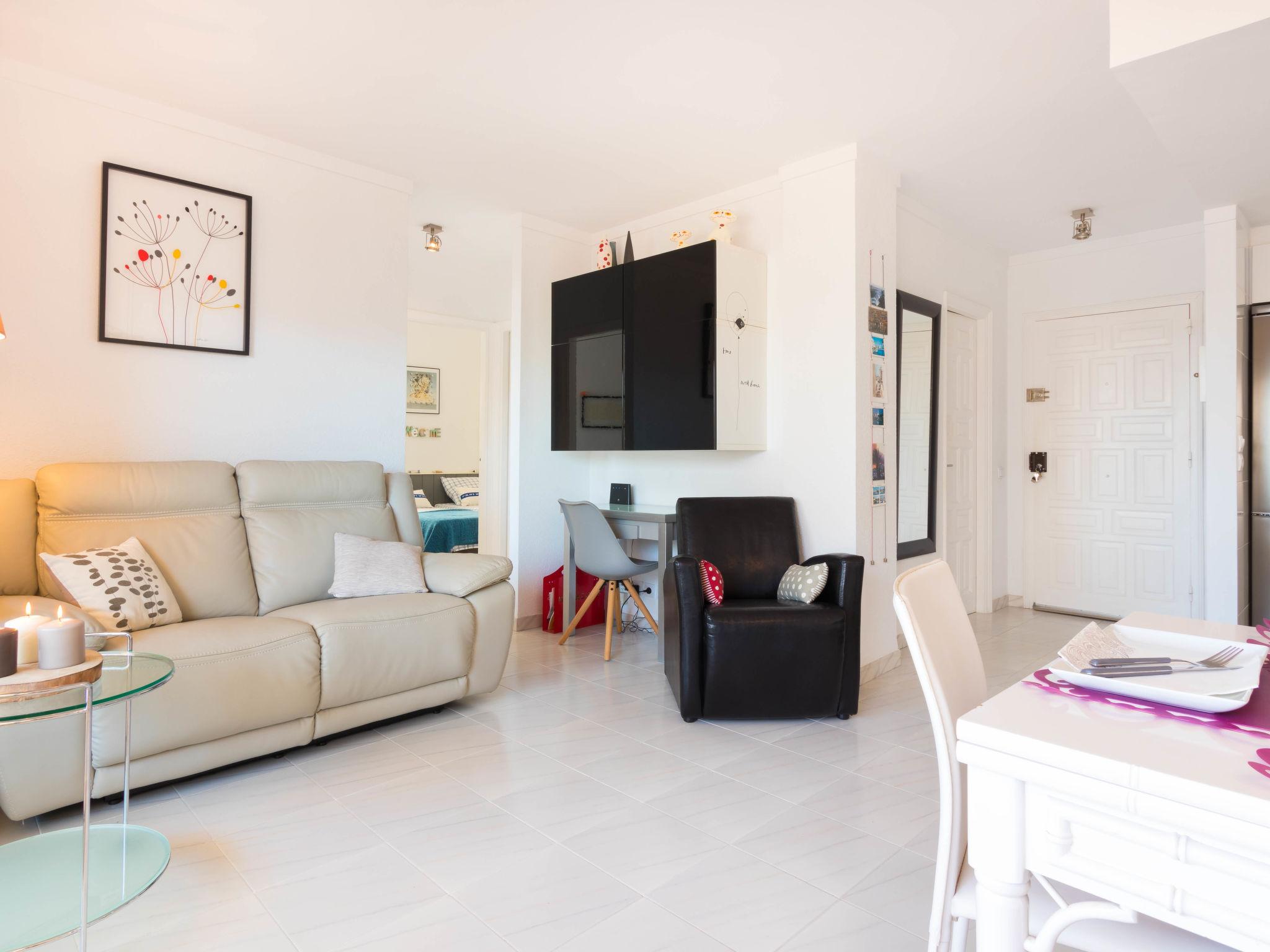 Foto 8 - Apartamento de 2 quartos em Castelló d'Empúries com terraço e vistas do mar